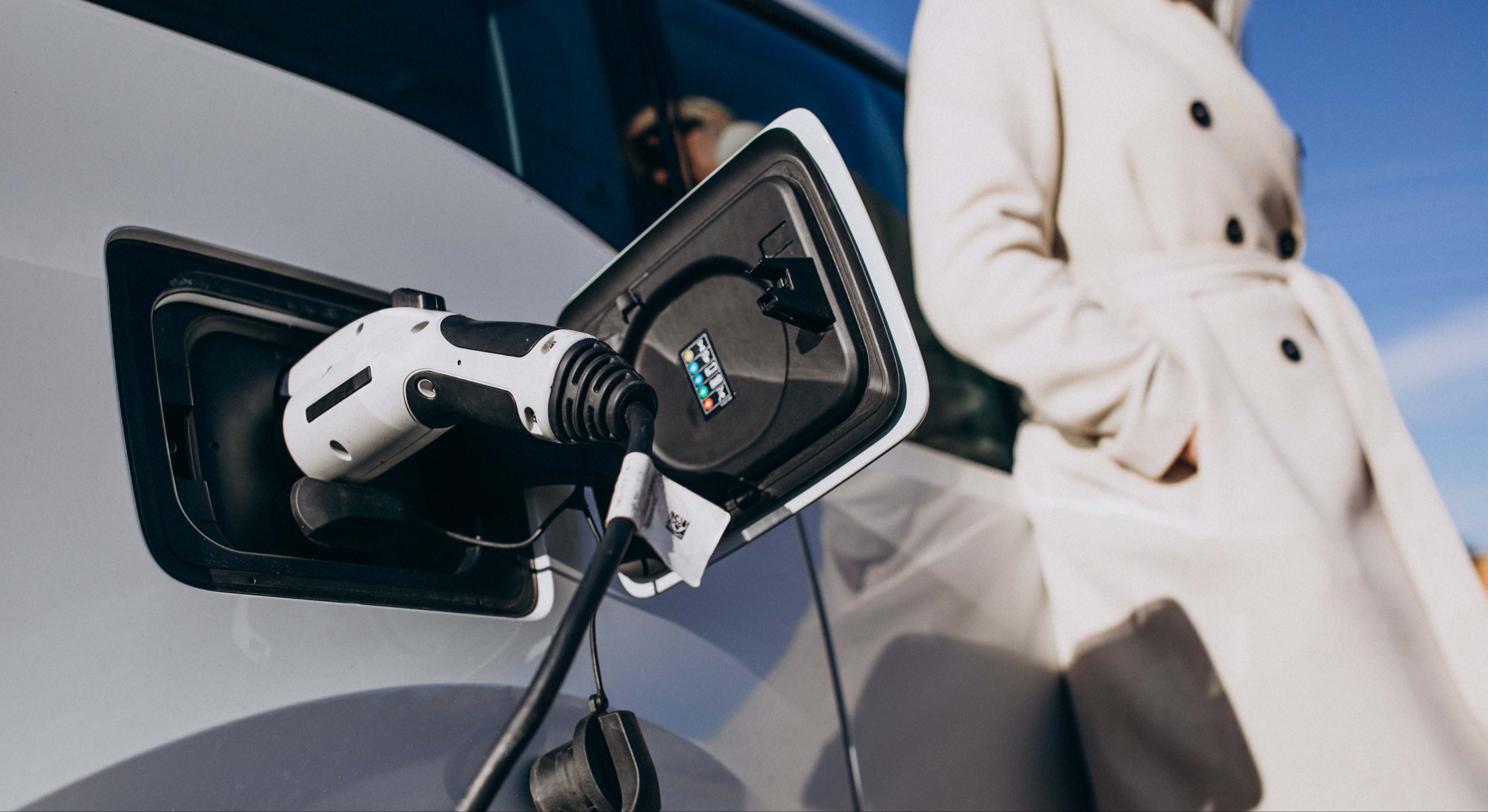 Carga de coche eléctrico