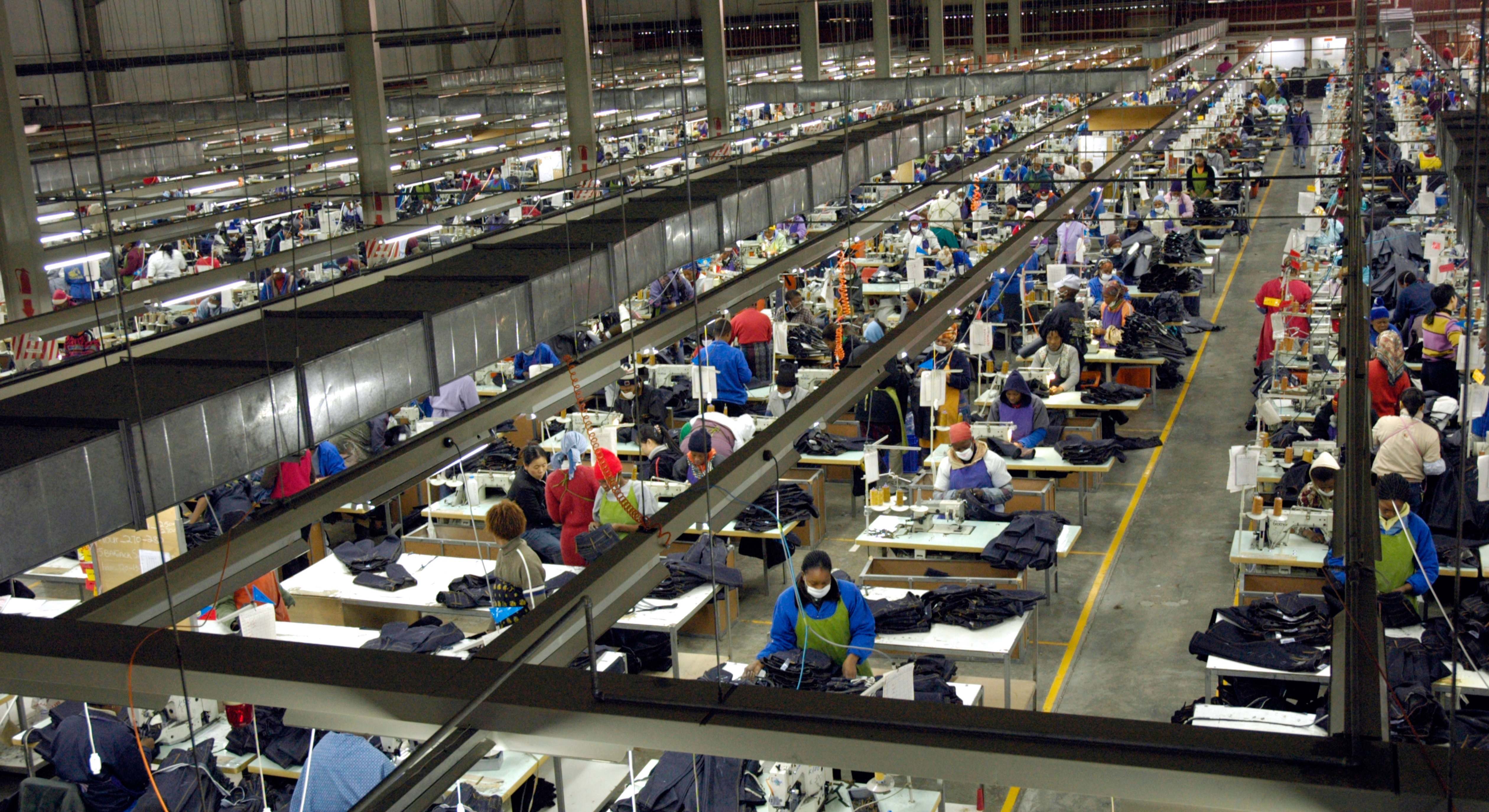 Planta de confección de pantalones vaqueros en Lesoto