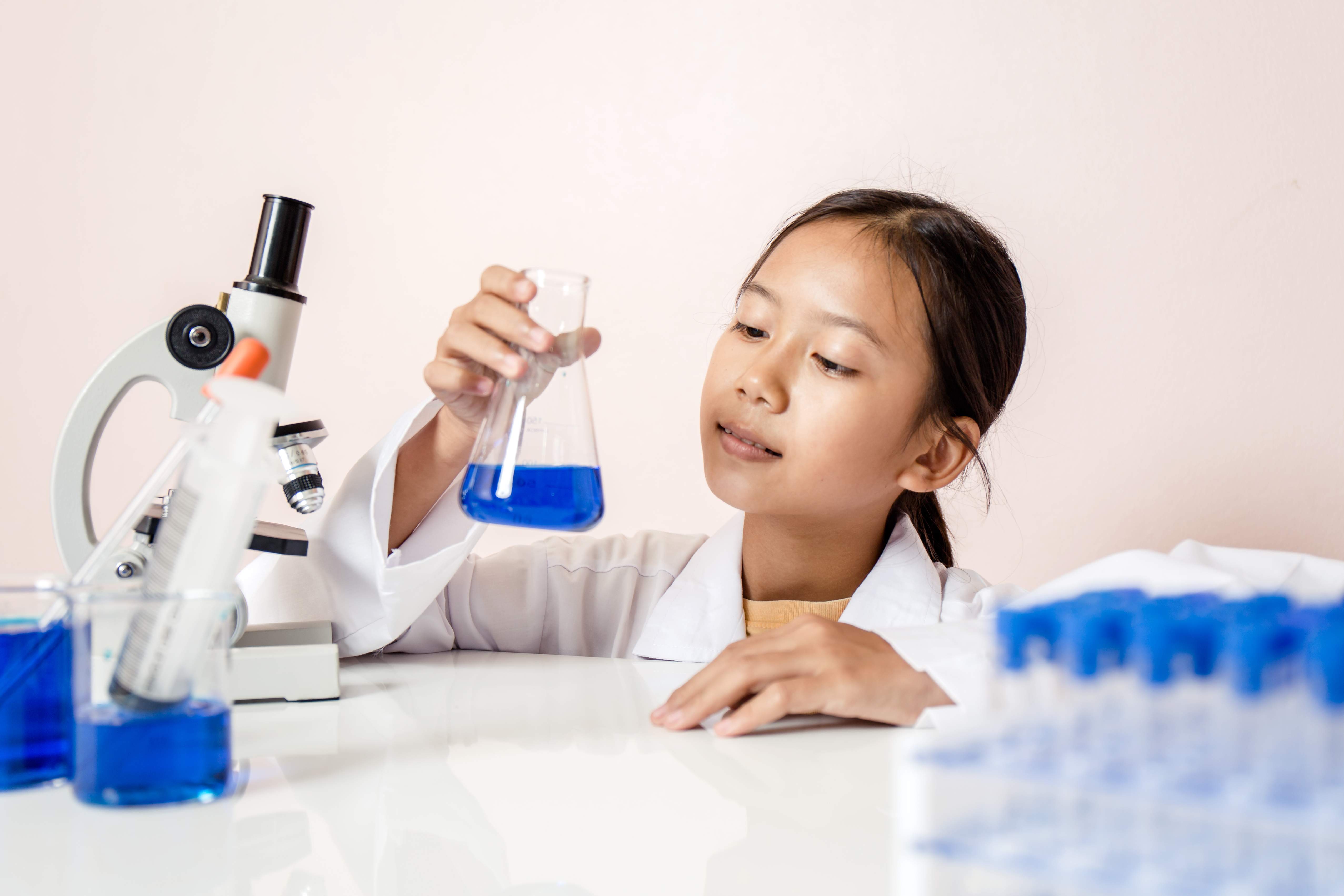 nina-cientifica.jpg