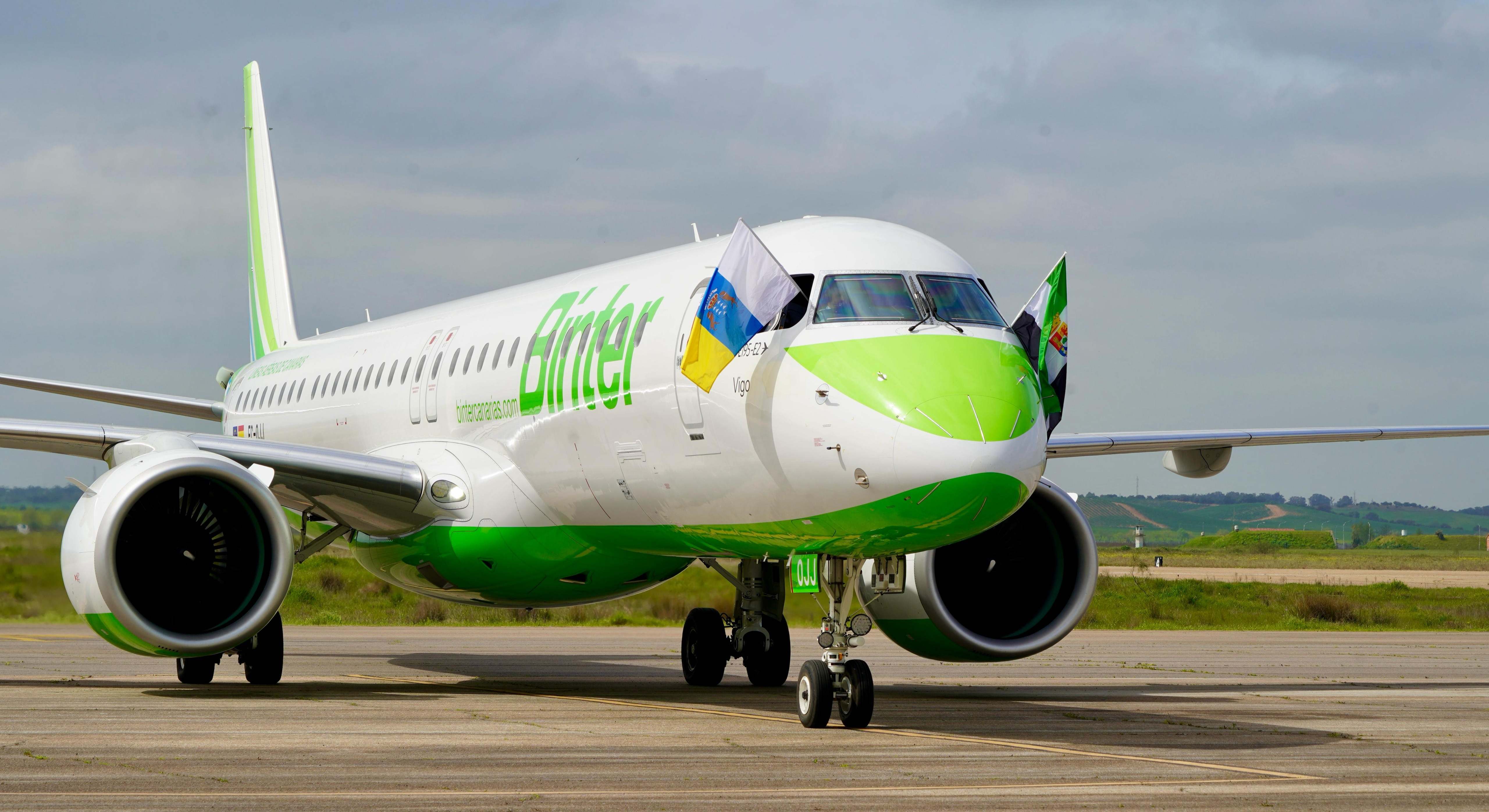 Primer vuelo canarias badajoz