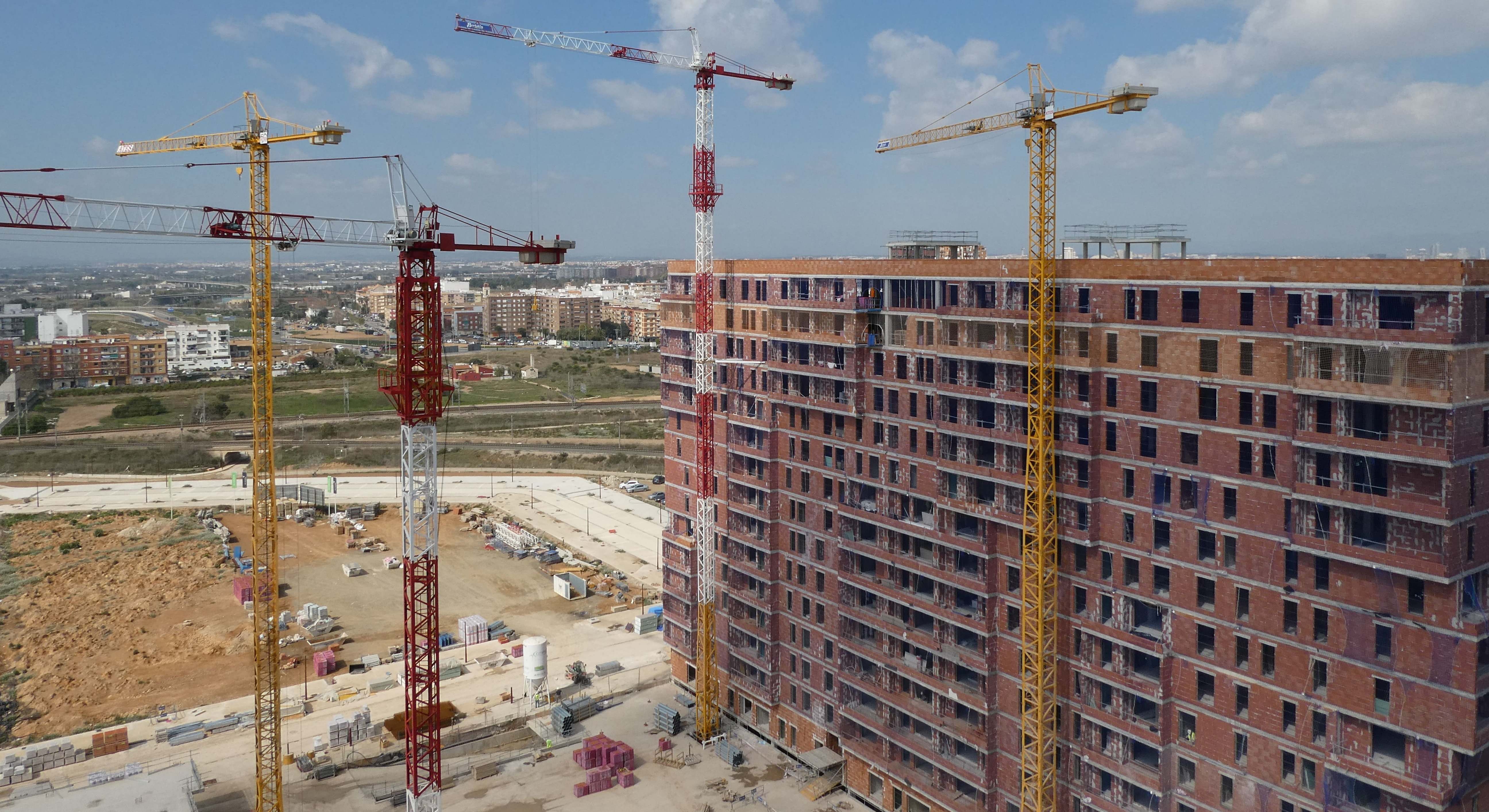 Edificio de viviendas en construcción en Valencia.