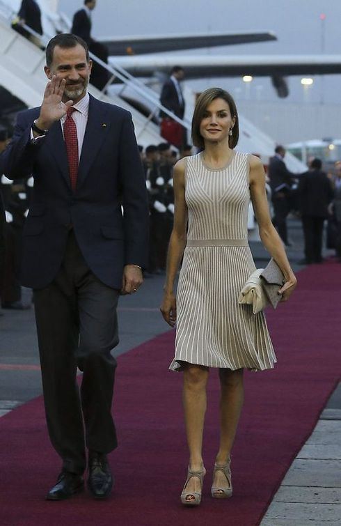 Letizia a su llegada al aeropuerto - 490x