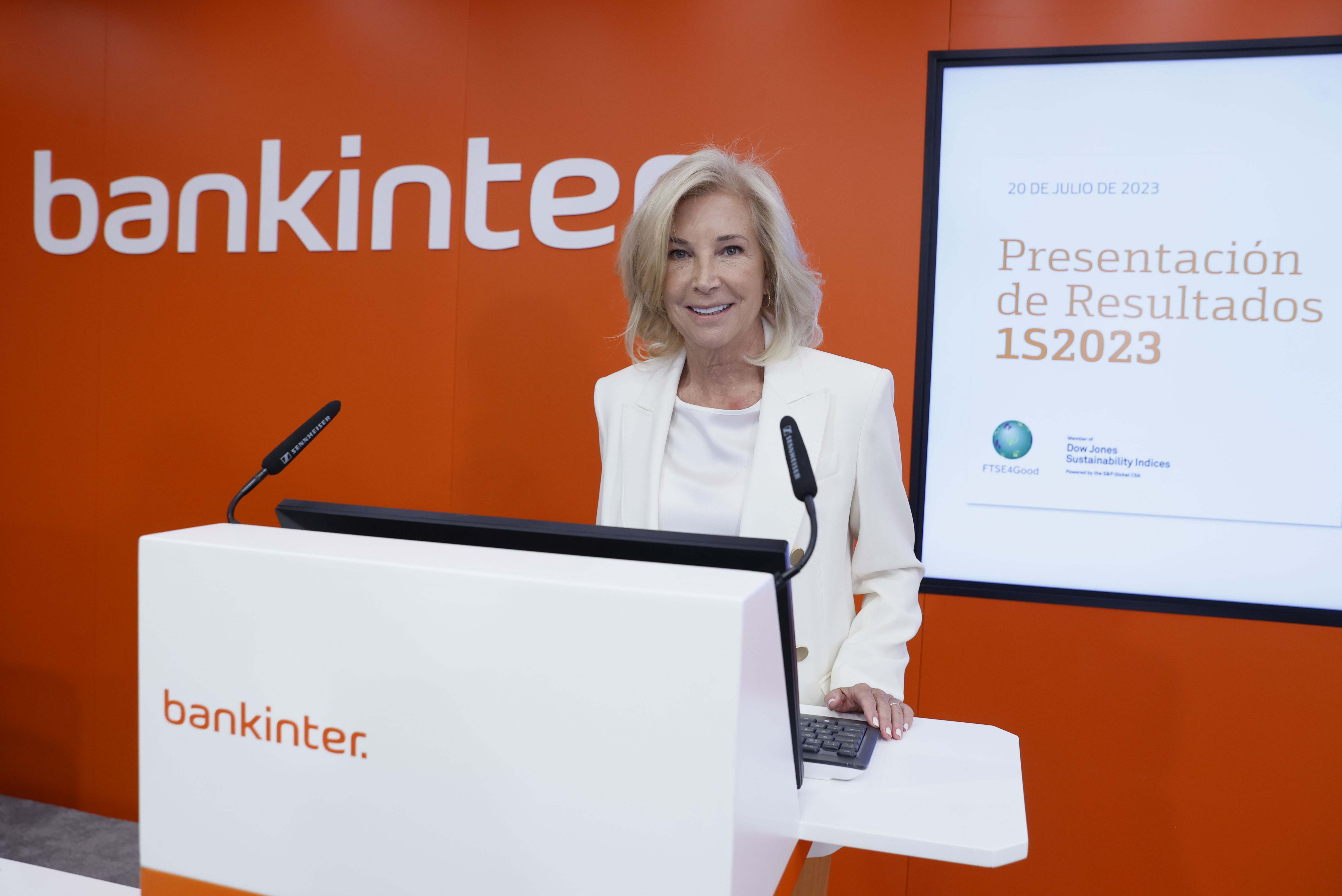 MariaDancausa-Bankinter.jpg