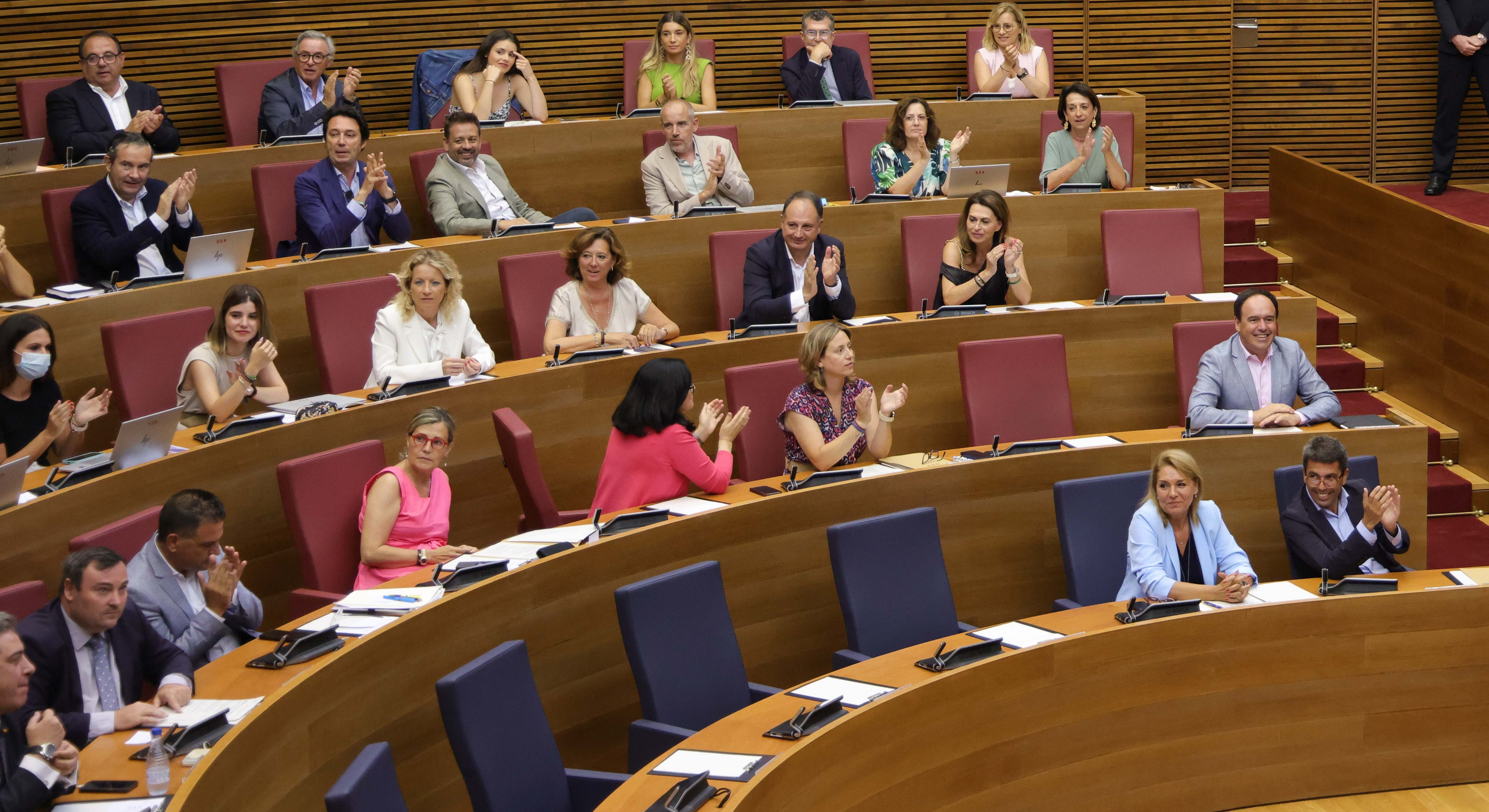 El nuevo aspecto de la bancada del Gobierno valenciano sin Vox.