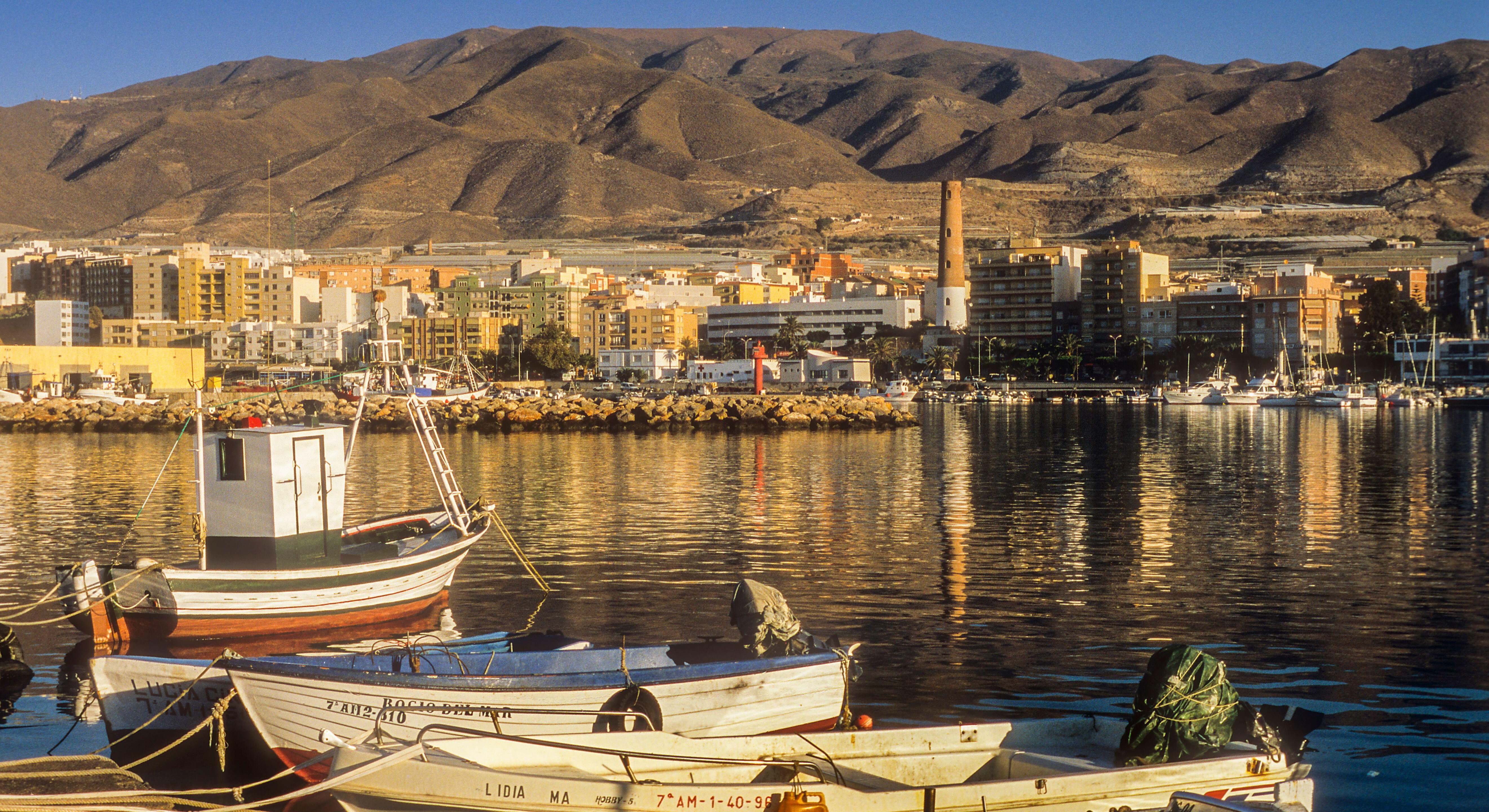 Puerto de Adra, Almería. Foto: Alamy