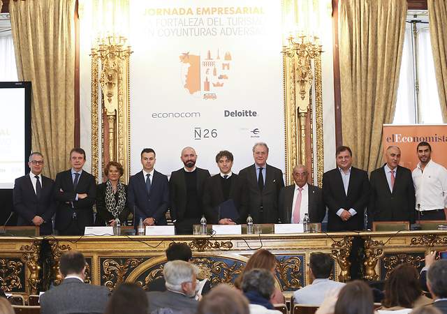 El sector reclama la colaboración de las Administraciones para sostener la pujanza del turismo