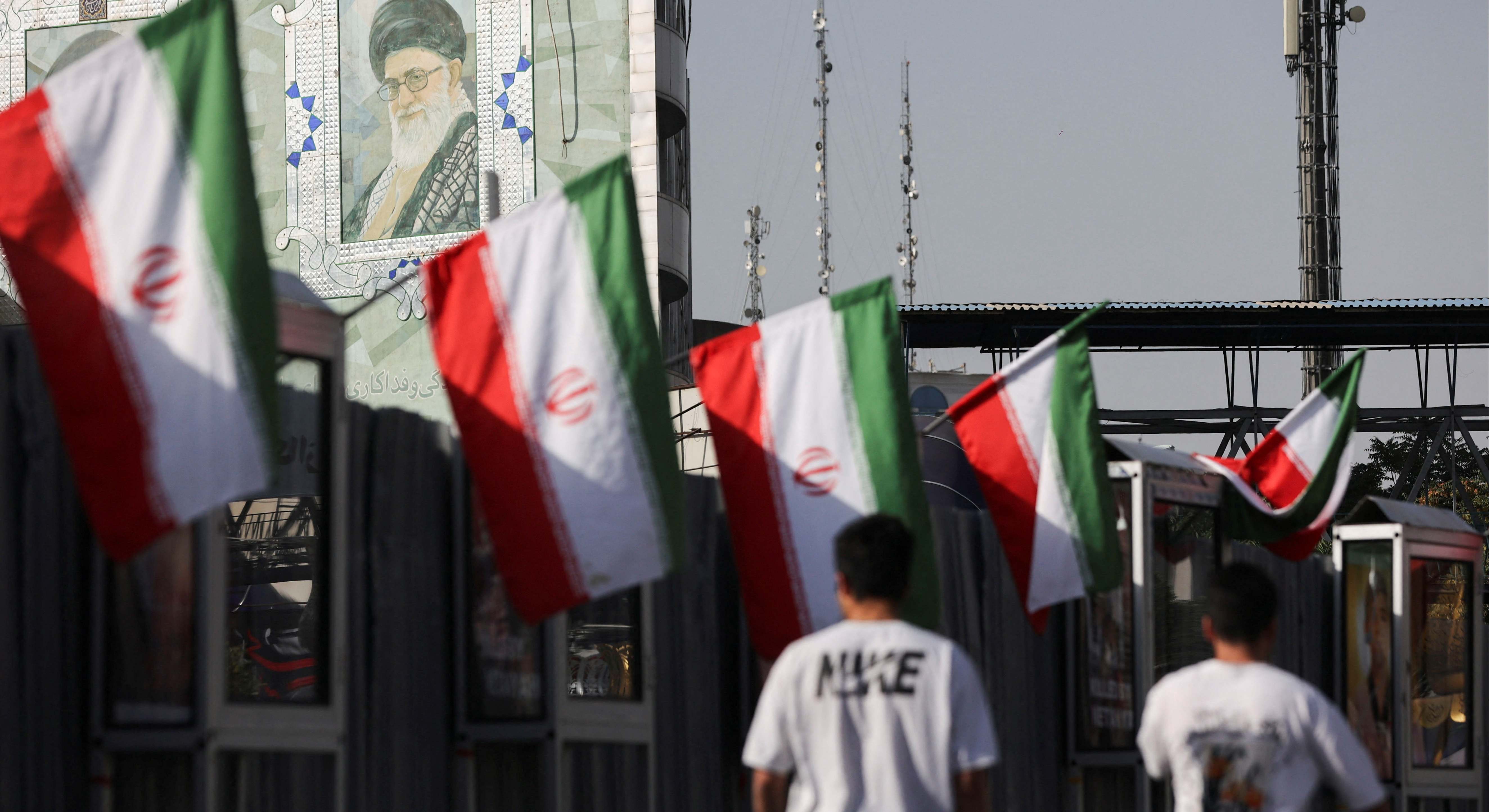 mural iran