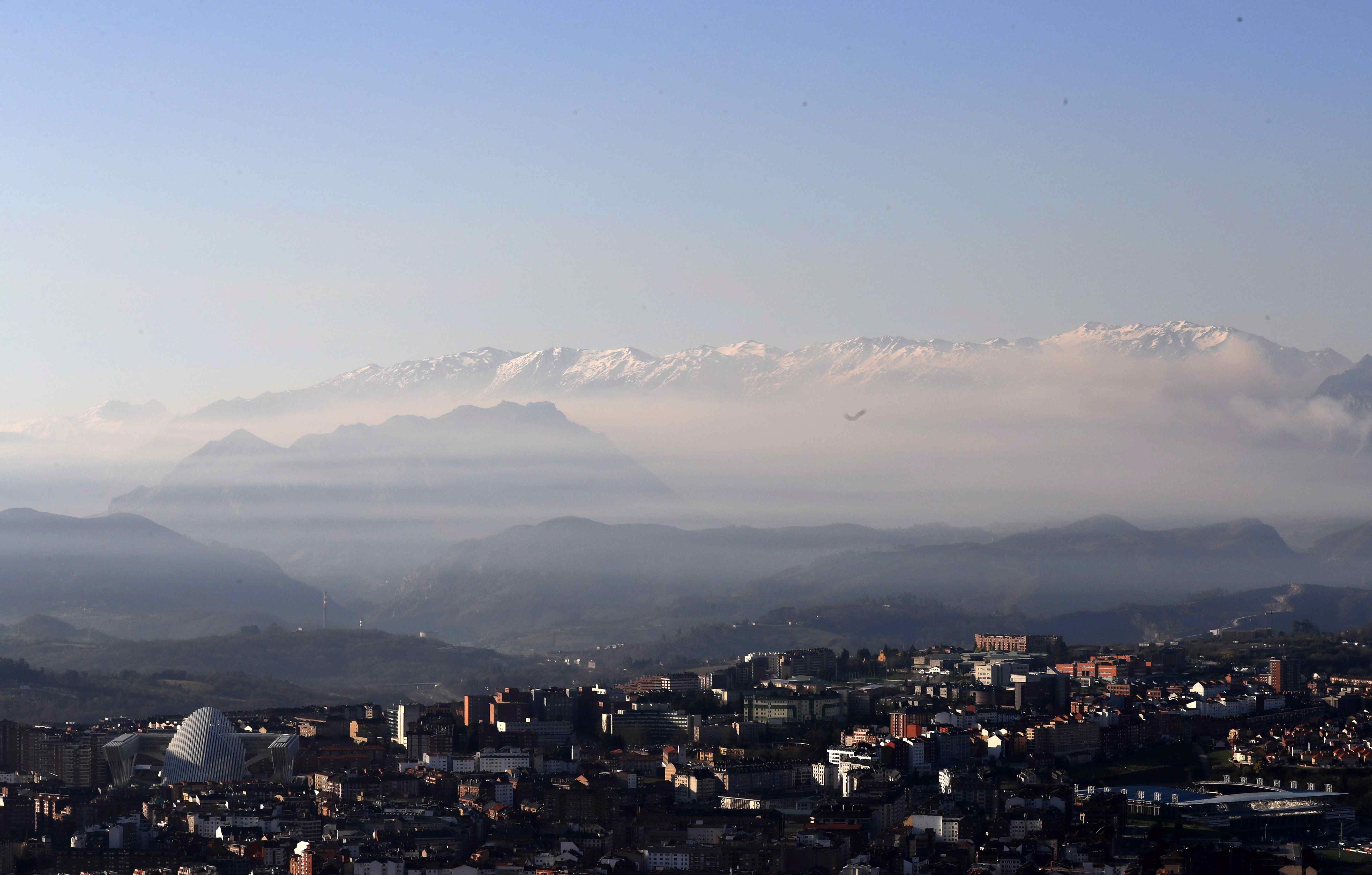 oviedo-comtaminacion-efe.jpg