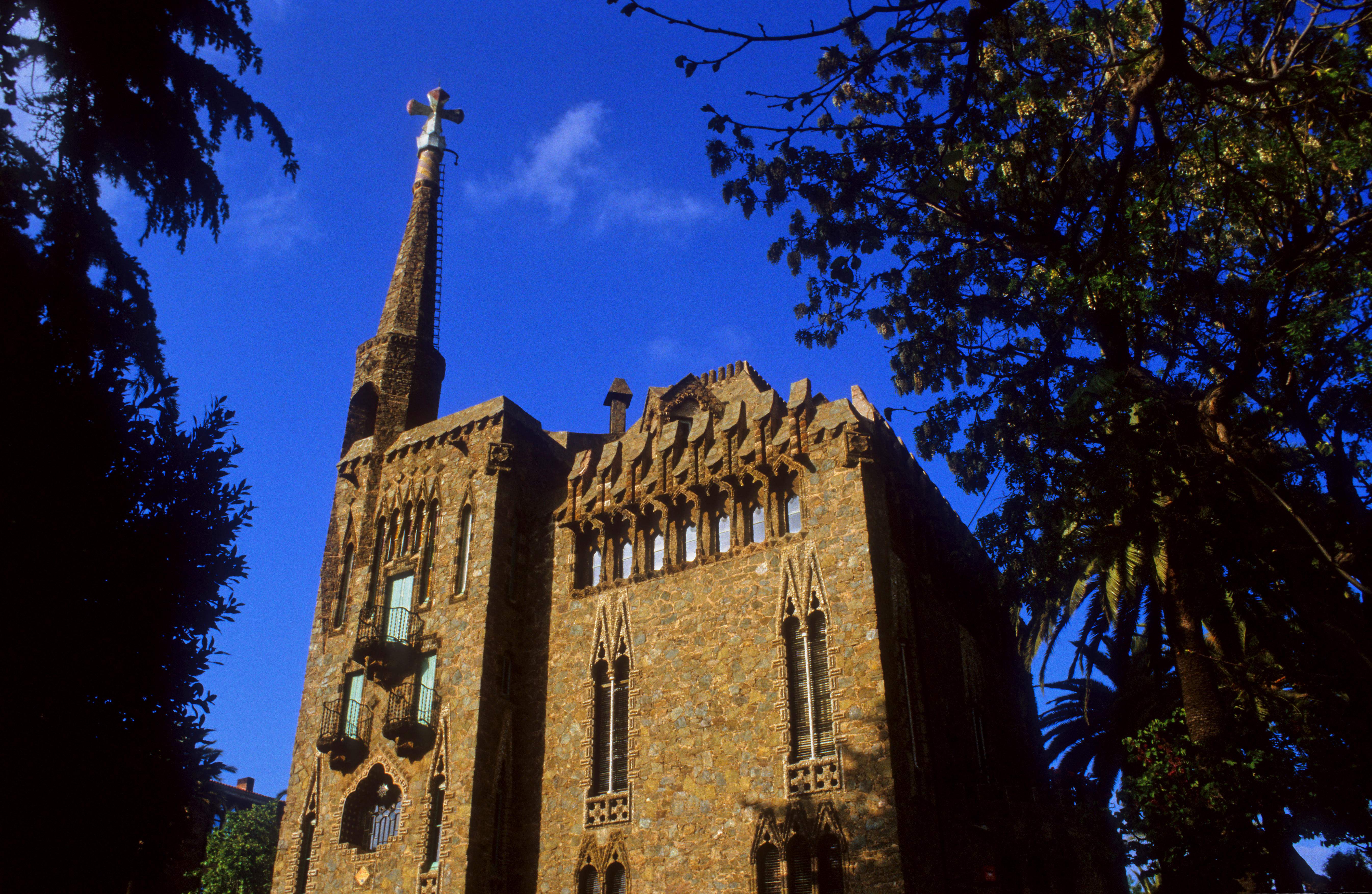 bellesguard-torre.jpg