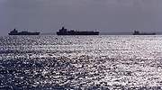 En la costa de Venezuela flotan 500 millones de dólares en petróleo que no tiene destino