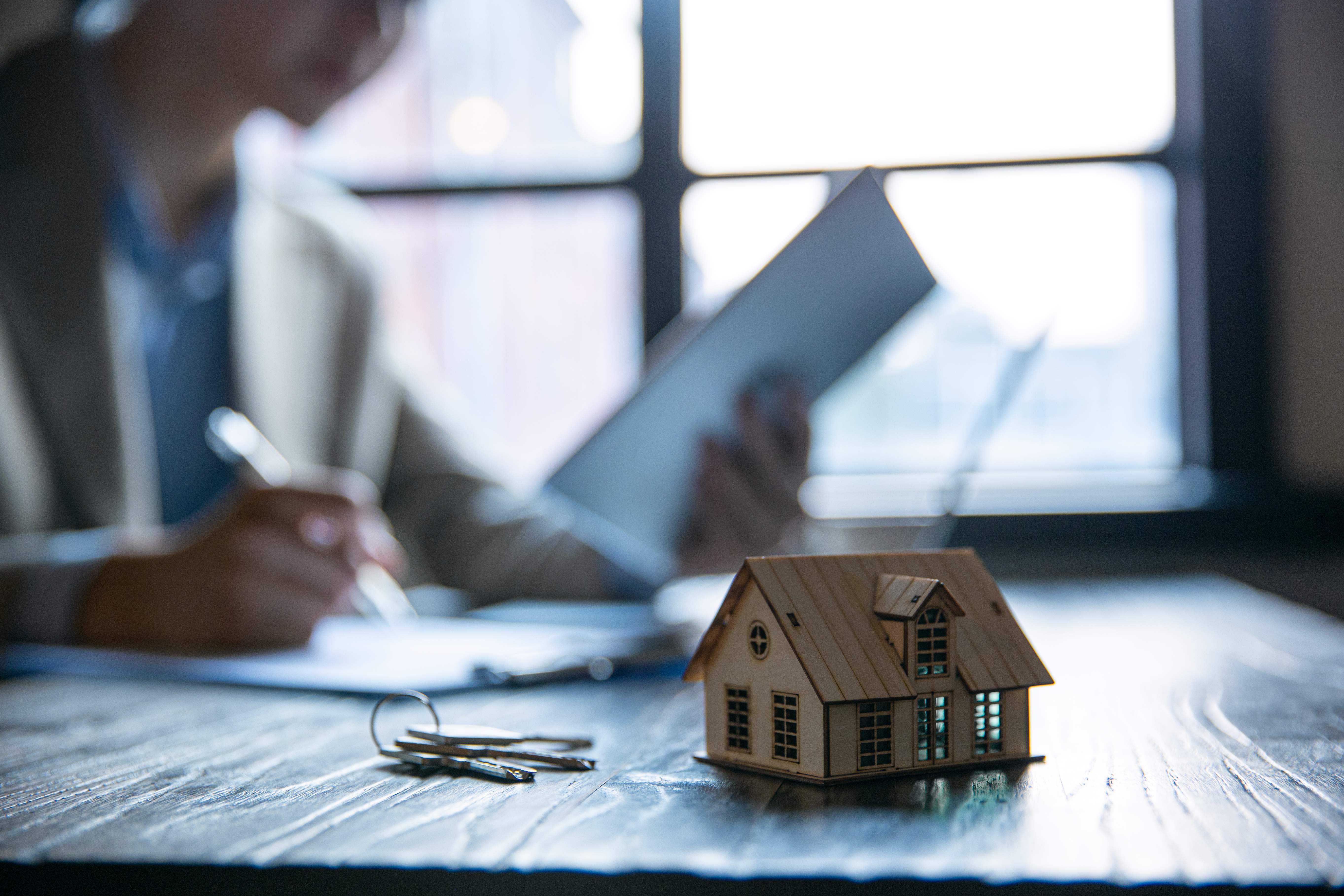 Firmar-un-acuerdo-de-venta-de-casa.jpg