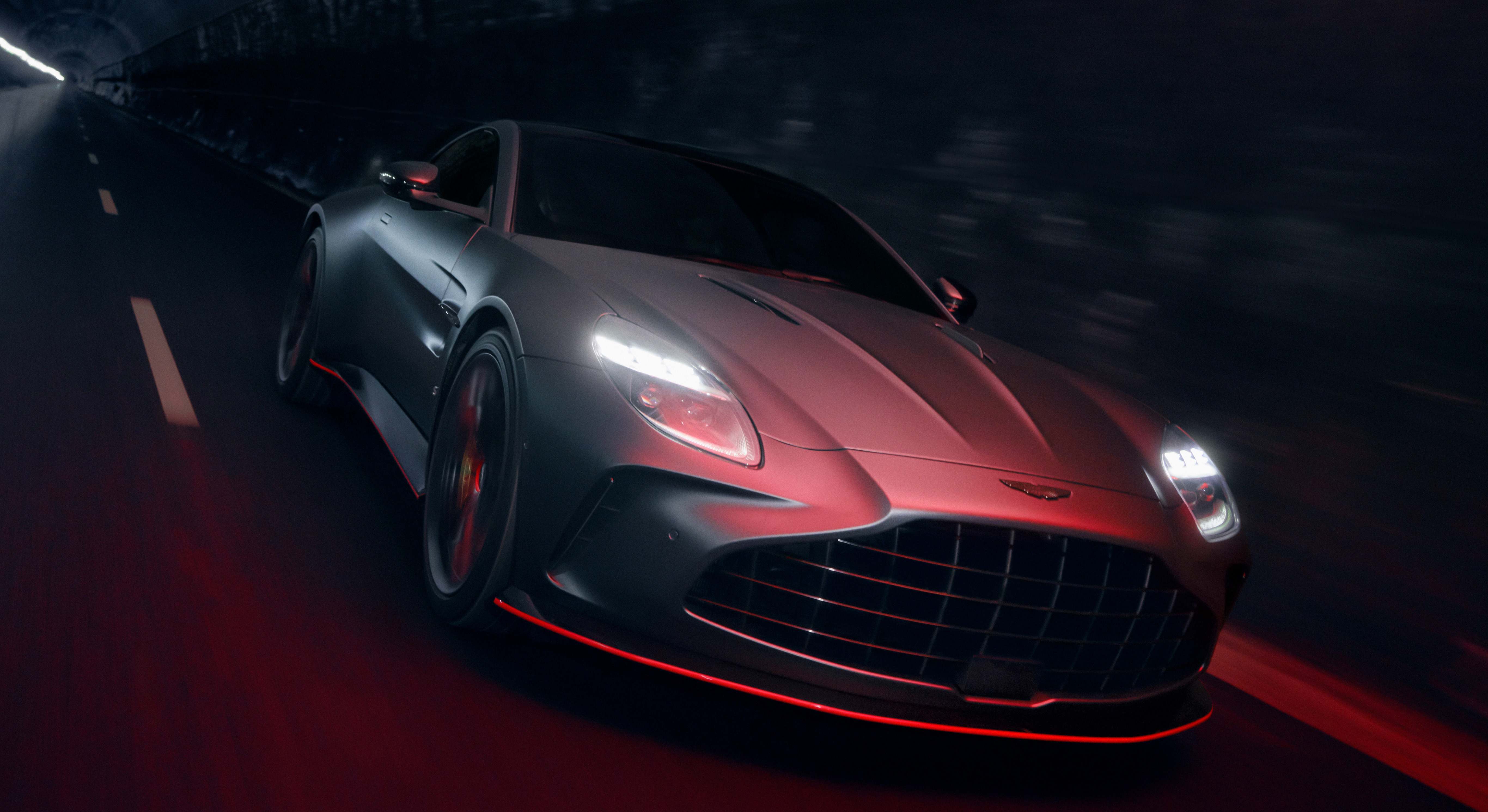 Aston Martin Vantage S