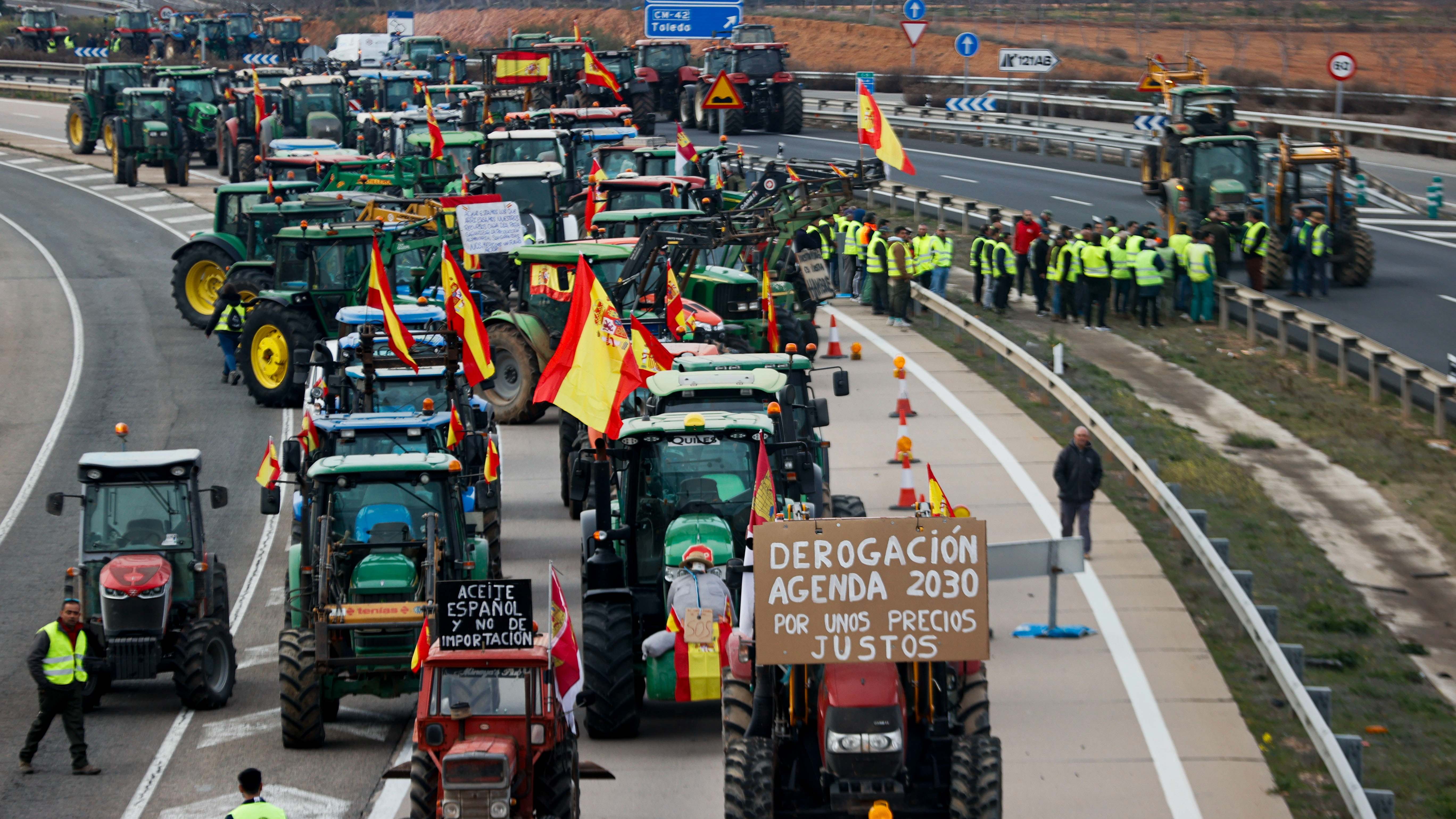 Las protestas de los agricultores se generalizan