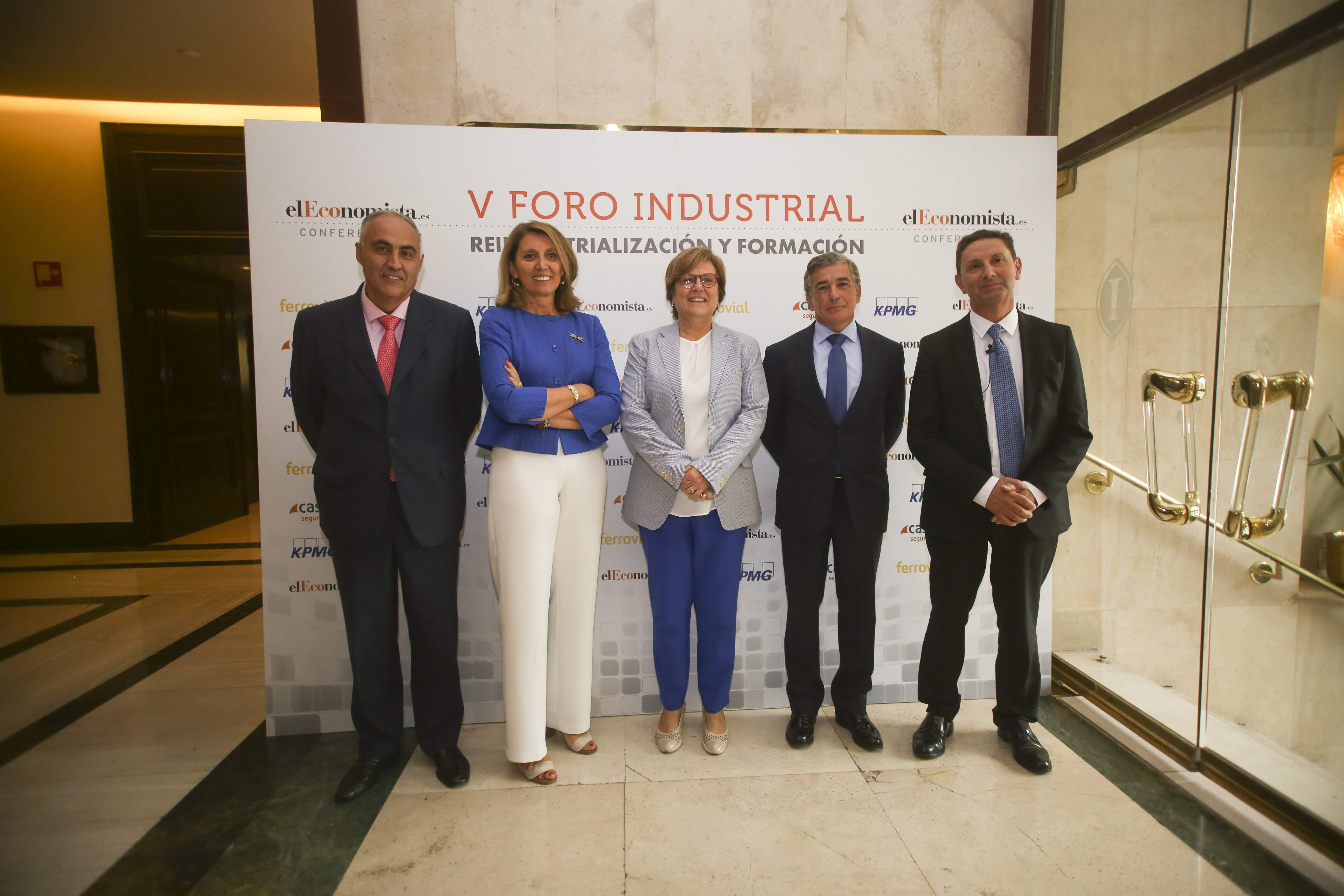 El Gobierno reclama a las grandes compañías que inviertan más en I+D+i