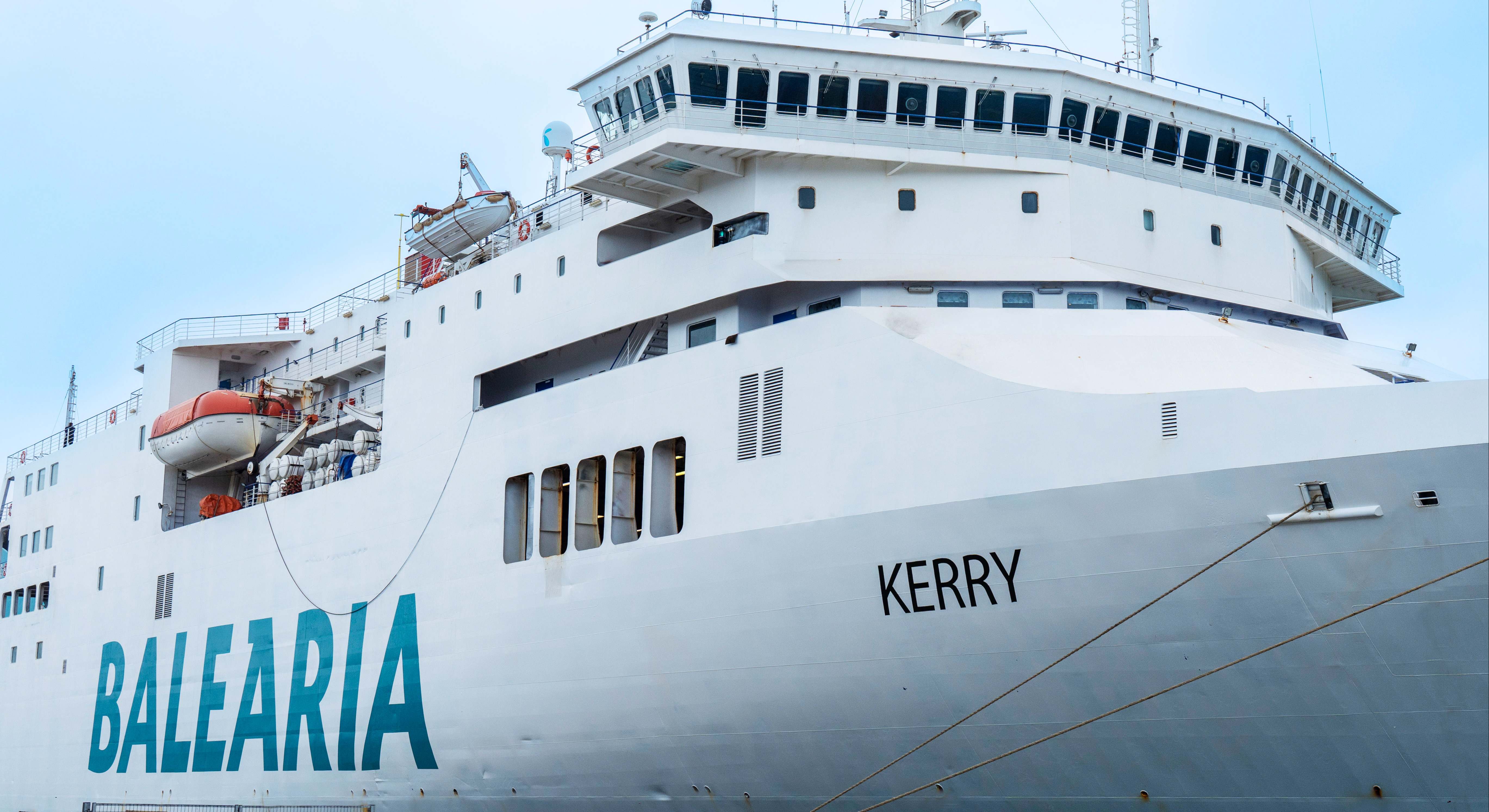 El ferry Kerry, que cubrirá la línea Alicante-Orán.