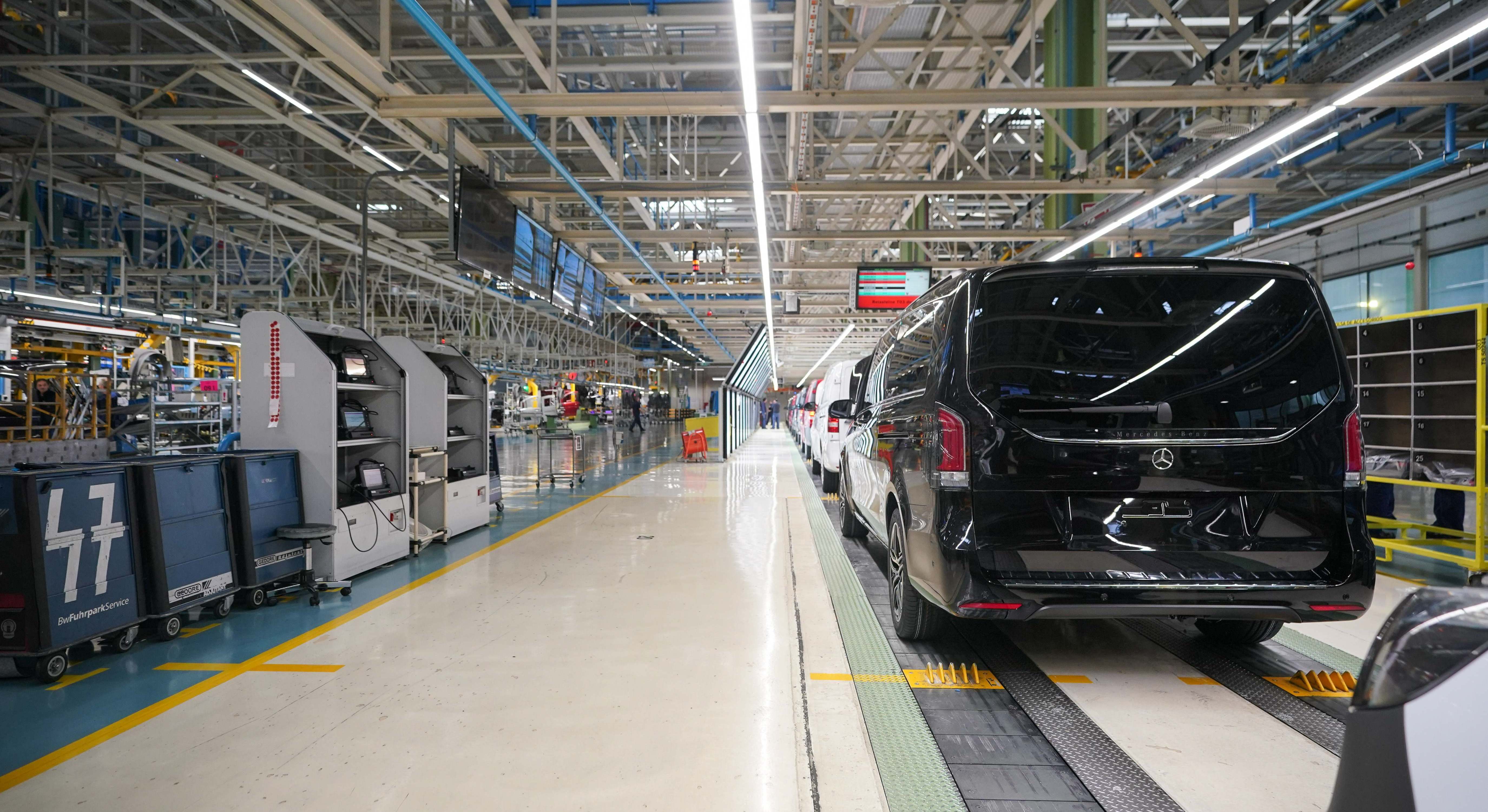 Una furgoneta Mercedes-Benz Vans en la planta de Mercedes Vitoria