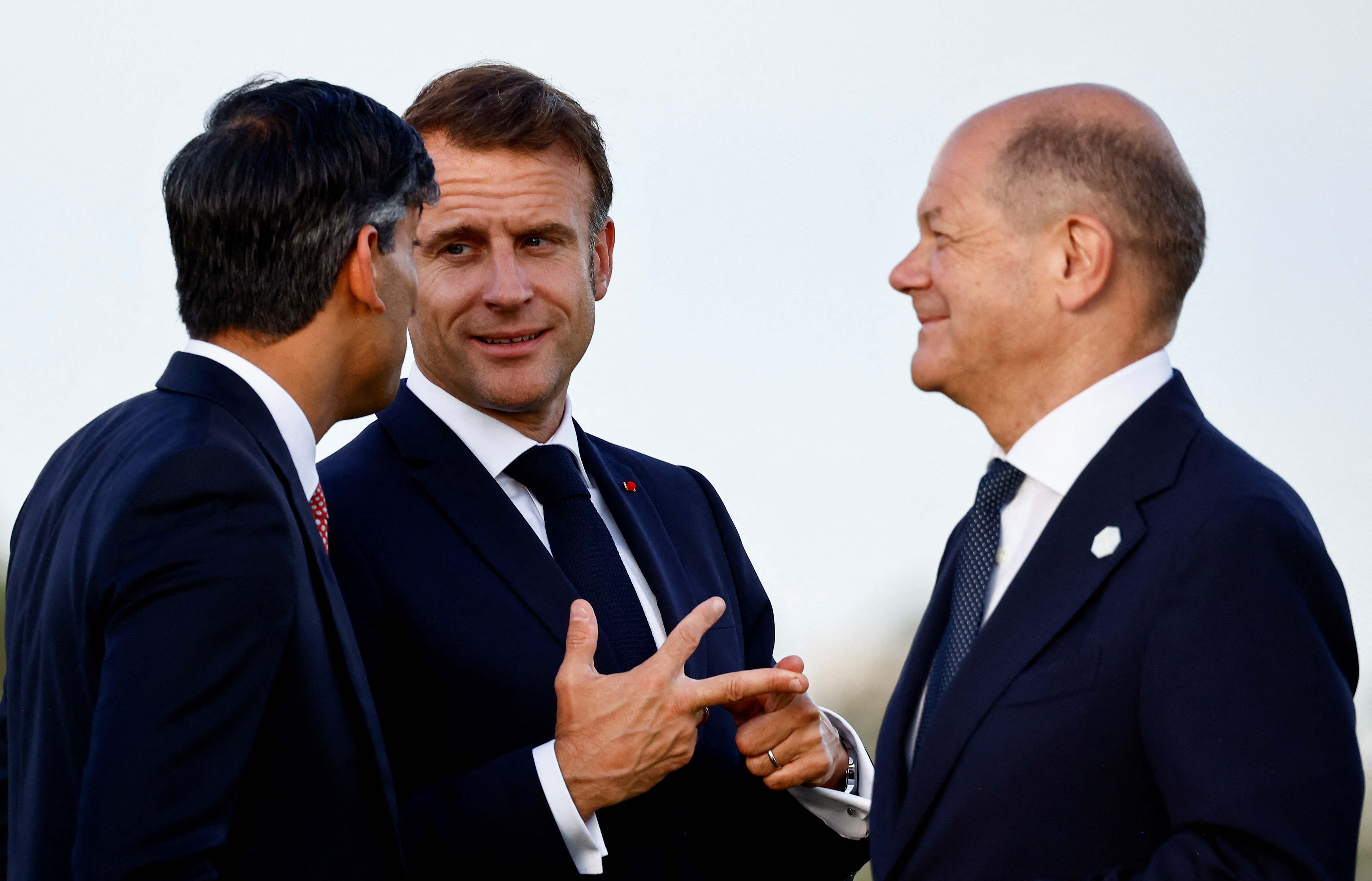 El presidente francés, Emmanuel Macron, el canciller alemán, Olaf Scholz y el primer ministro británico, Rishi Sunak.