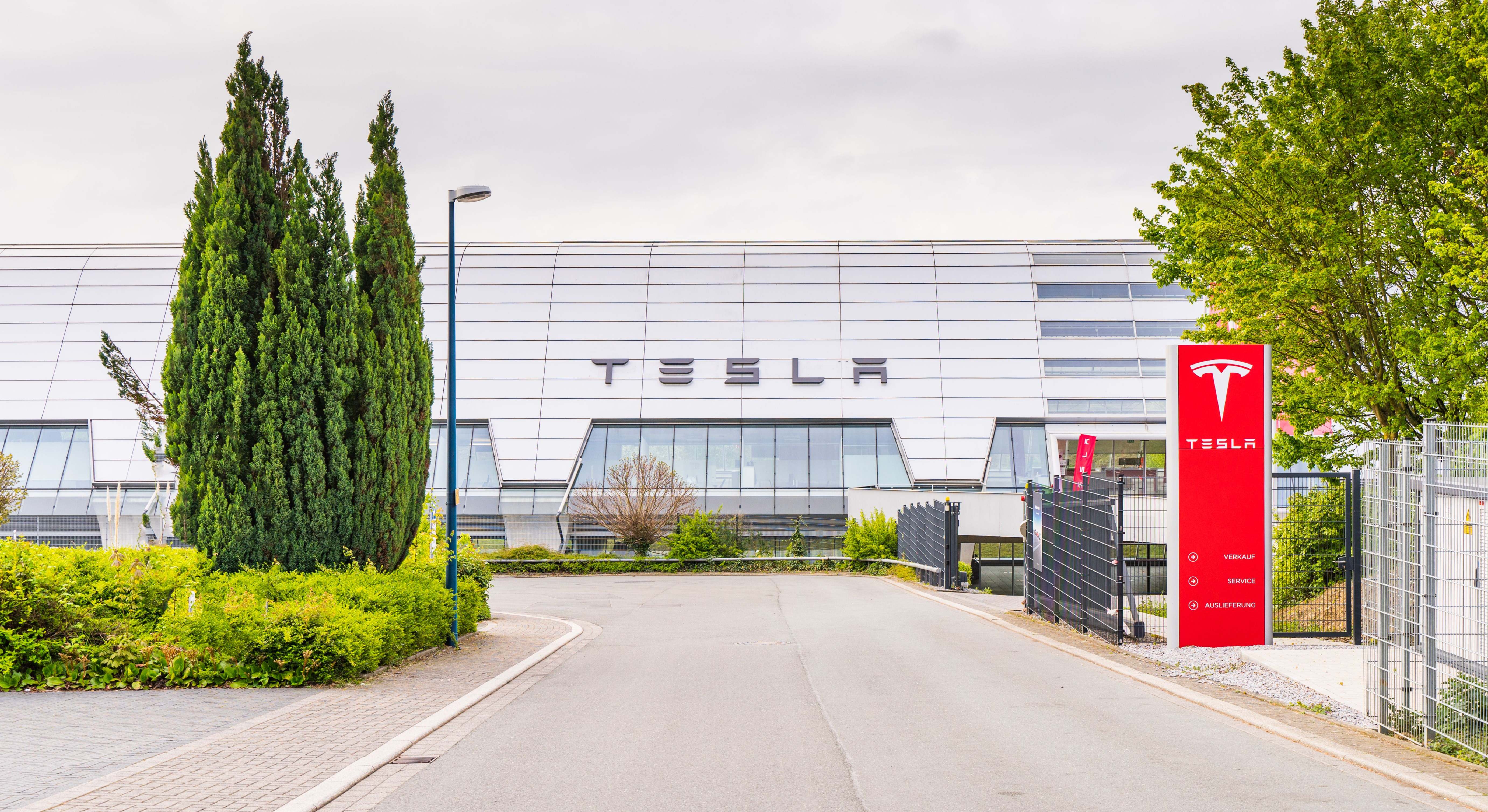 Centro de servicio de Tesla en Dortmund (Alemania)