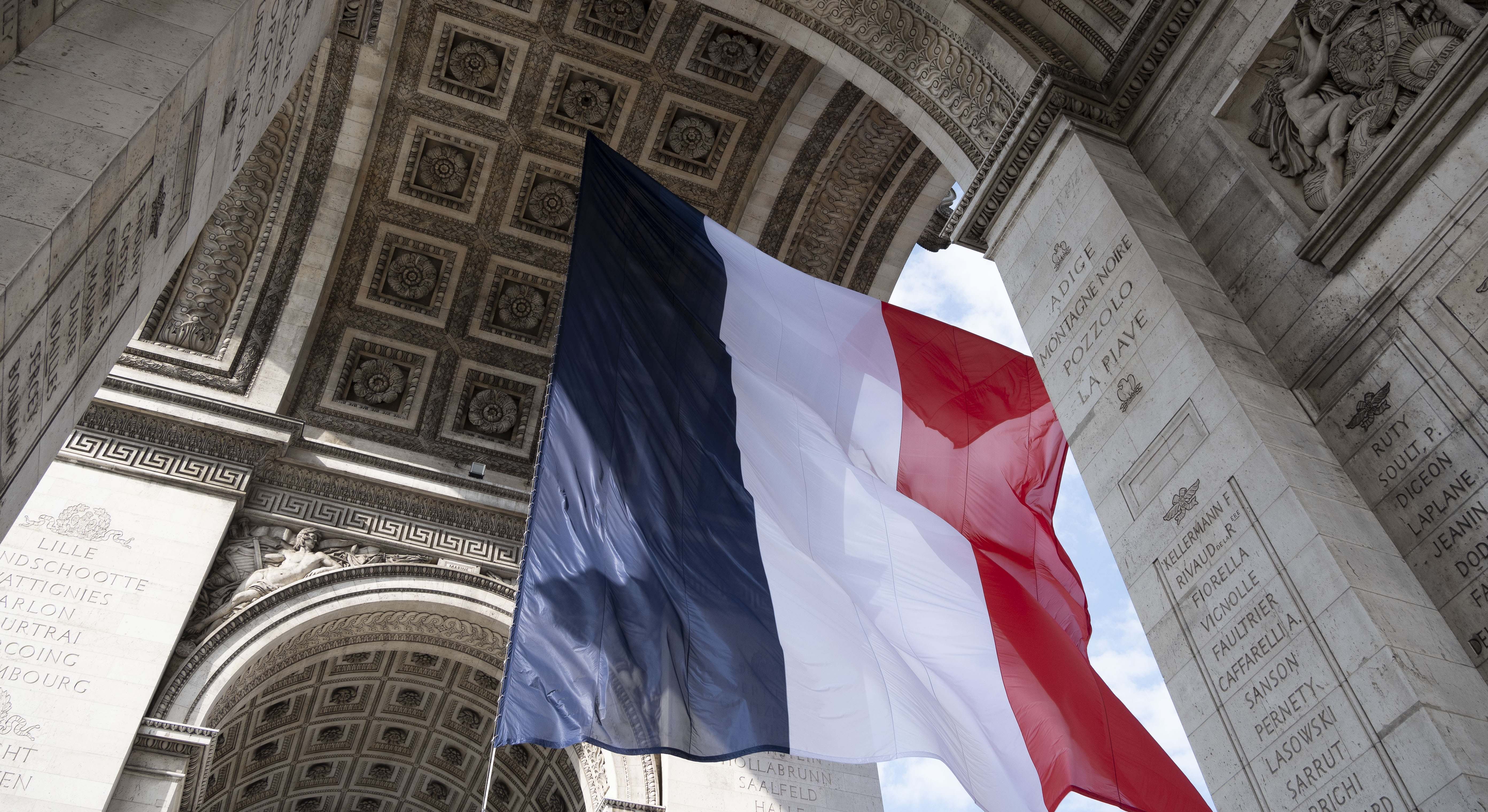 Triunfo deuda francia riesgo bonos