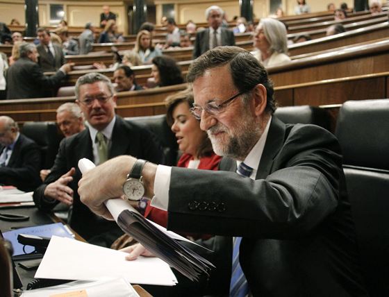 rajoy-papeles.jpg