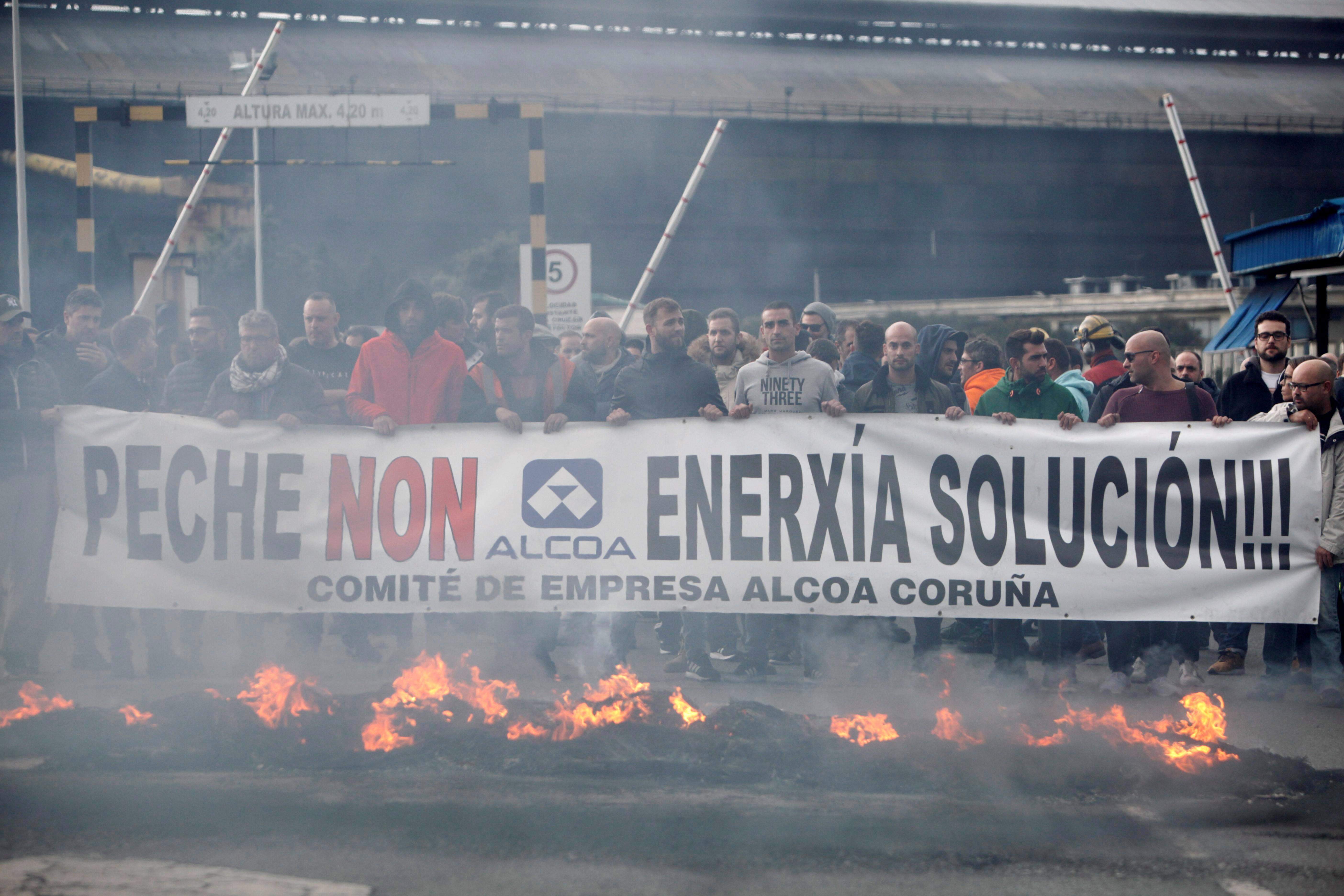 protesta-trabajadores-alcoa-galicia.jpg
