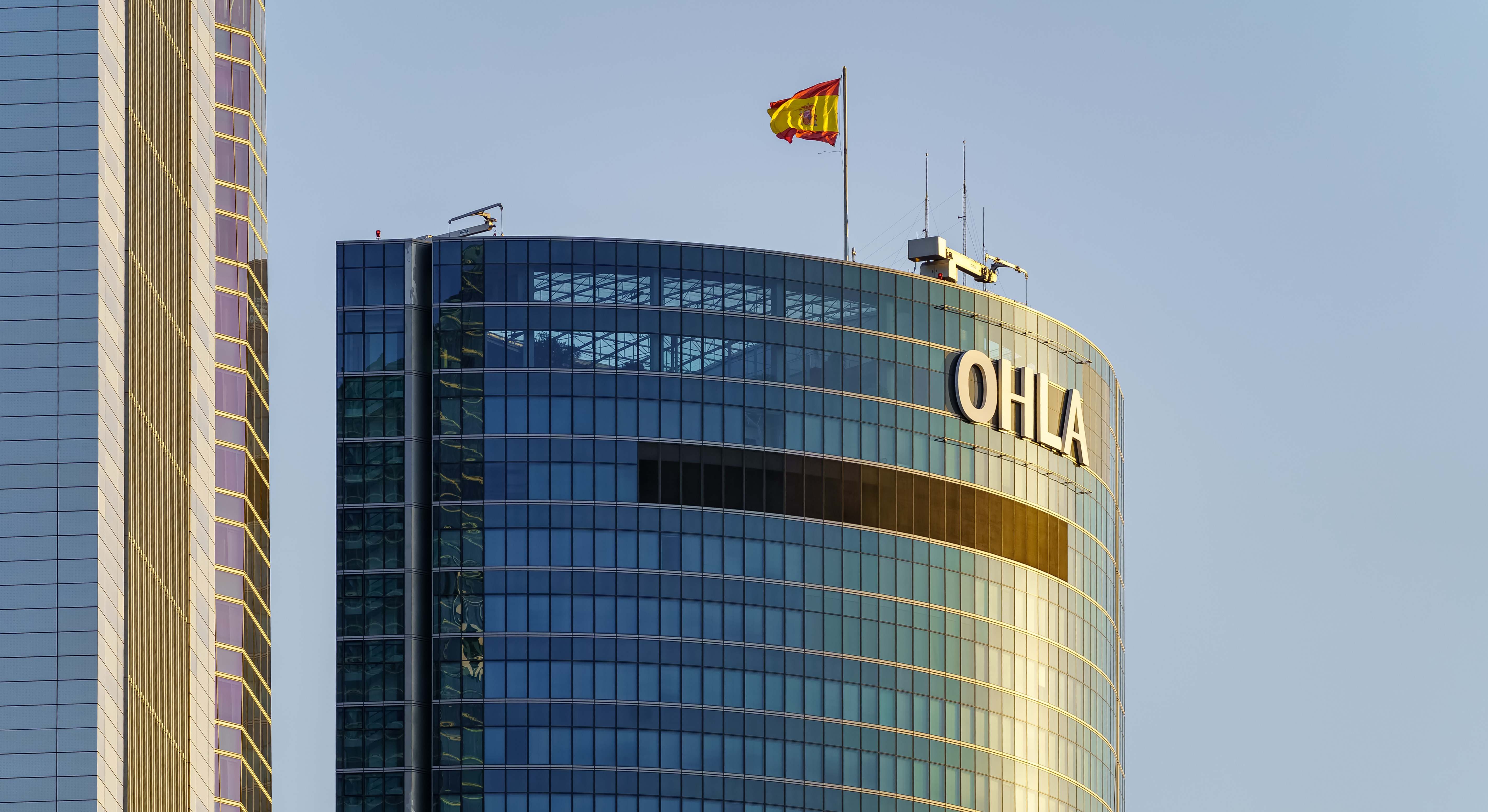 Sede de OHLA en las Cuatro Torres de Madrid. / Dreamstime