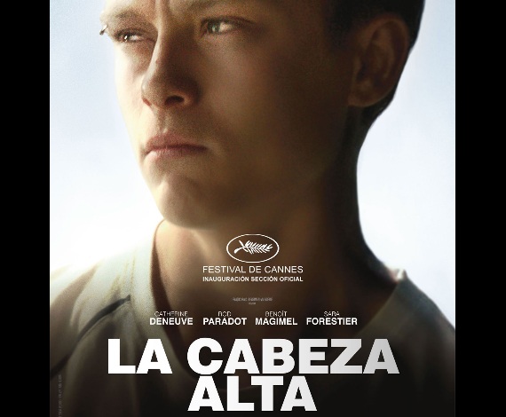 'La cabeza alta'