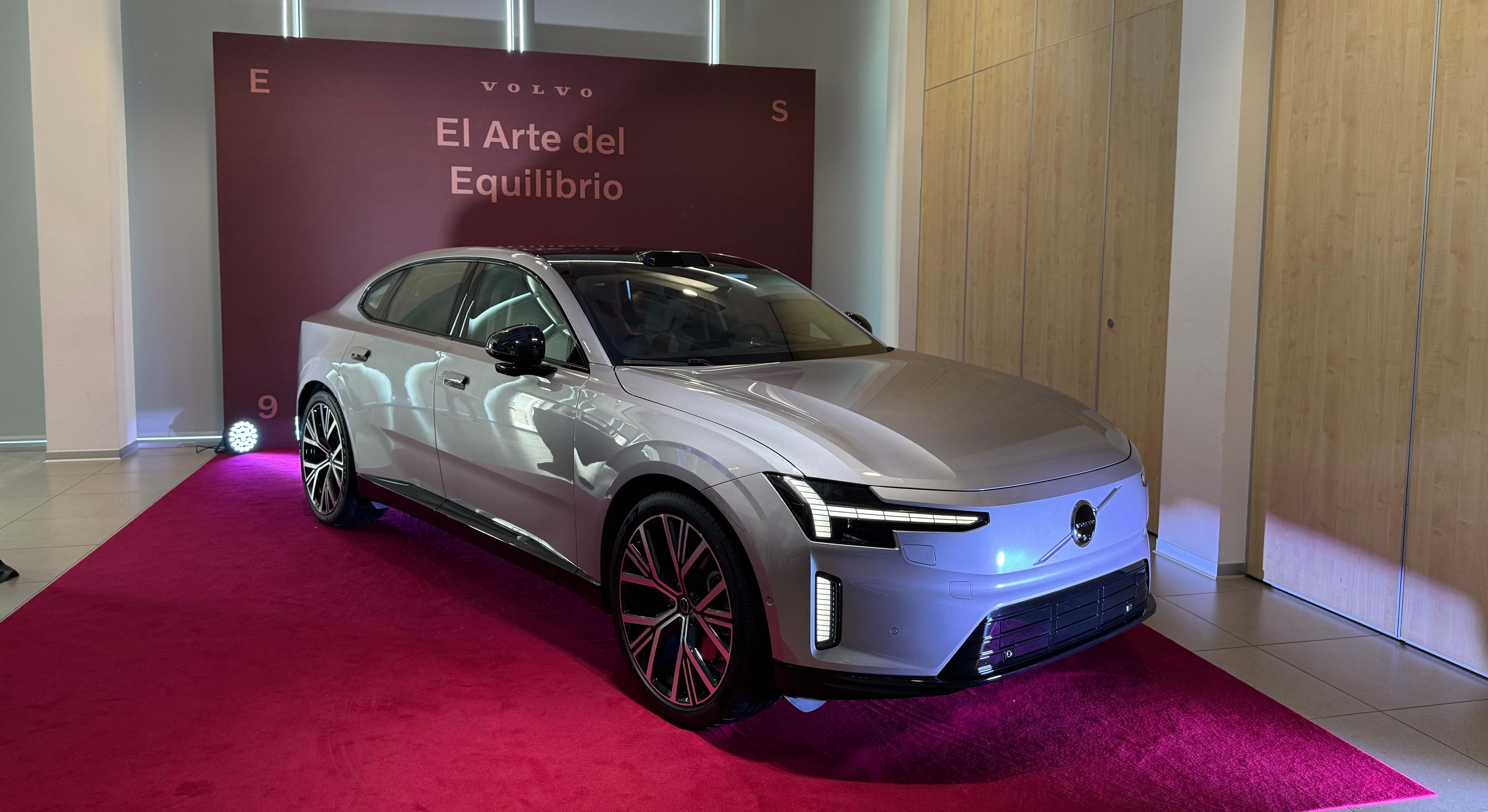 volvo es90