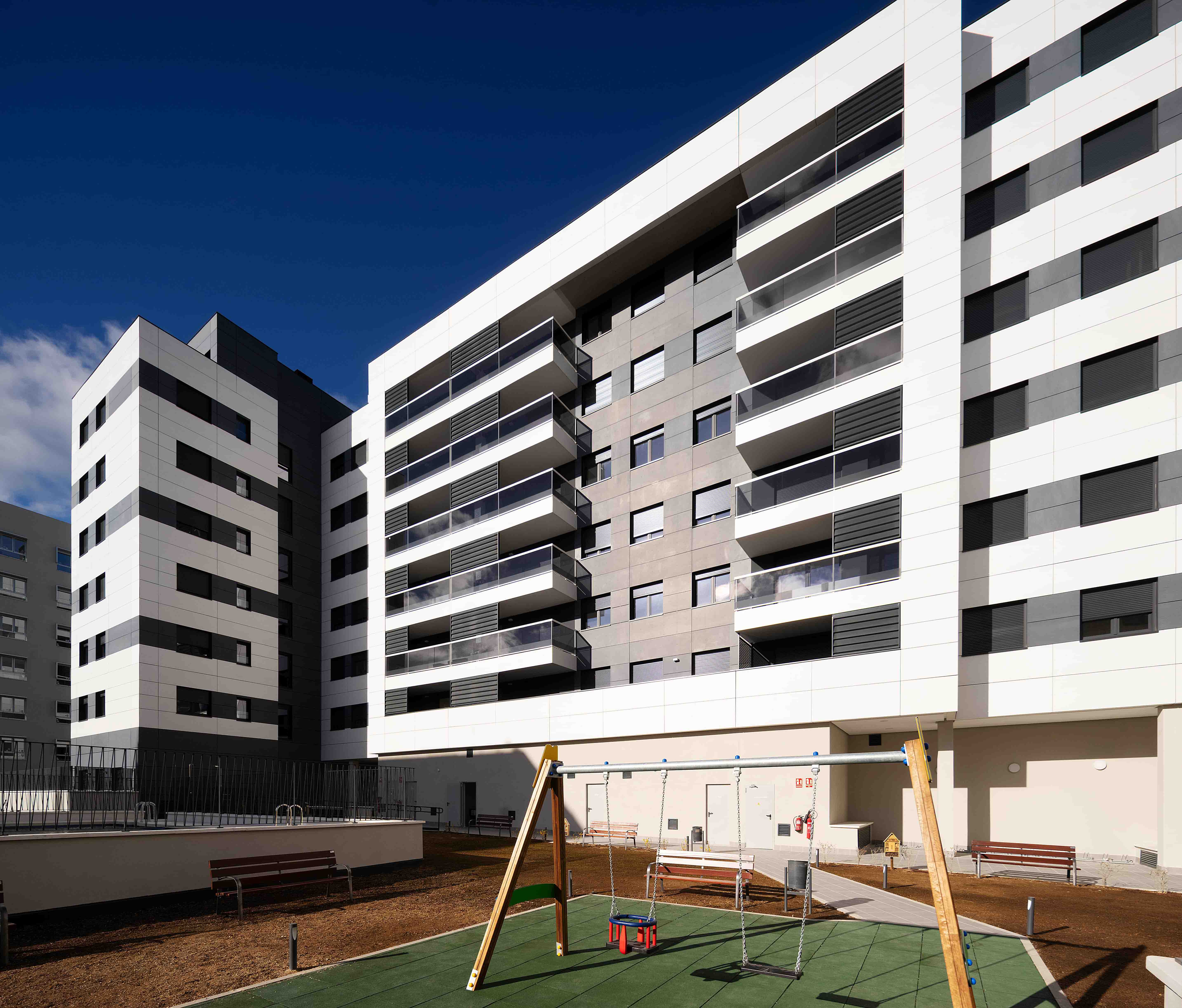 Promoción BTR en régimen protegido entregada por Aedas Homes a Avalon Properties en El Cañaveral, Madrid_