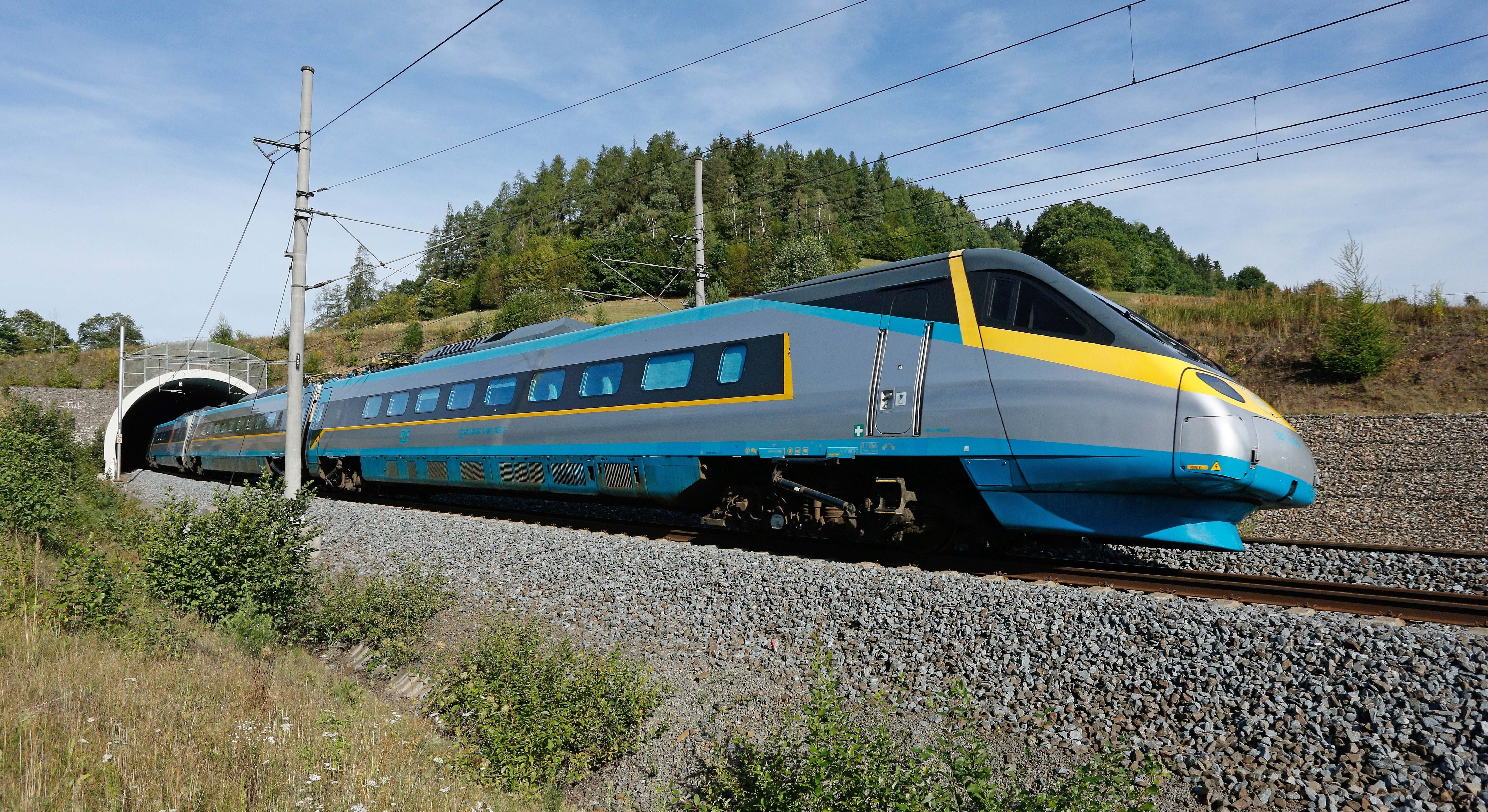 Tren Pendolino operado por la operadora ferroviaria estatal checa CD. / Ceske Drahy