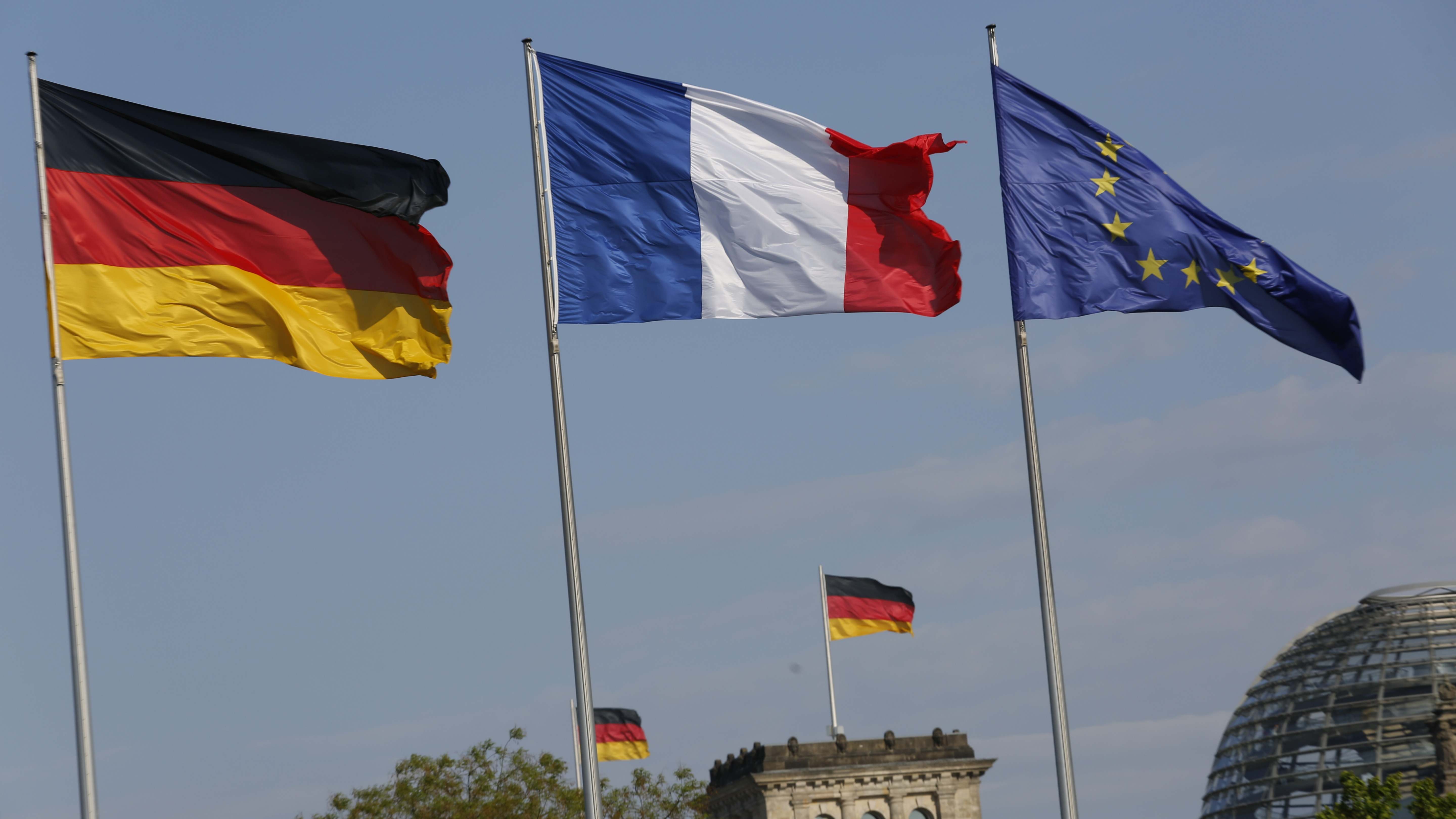 bandera alemania bandera francia bandera union europea berlin