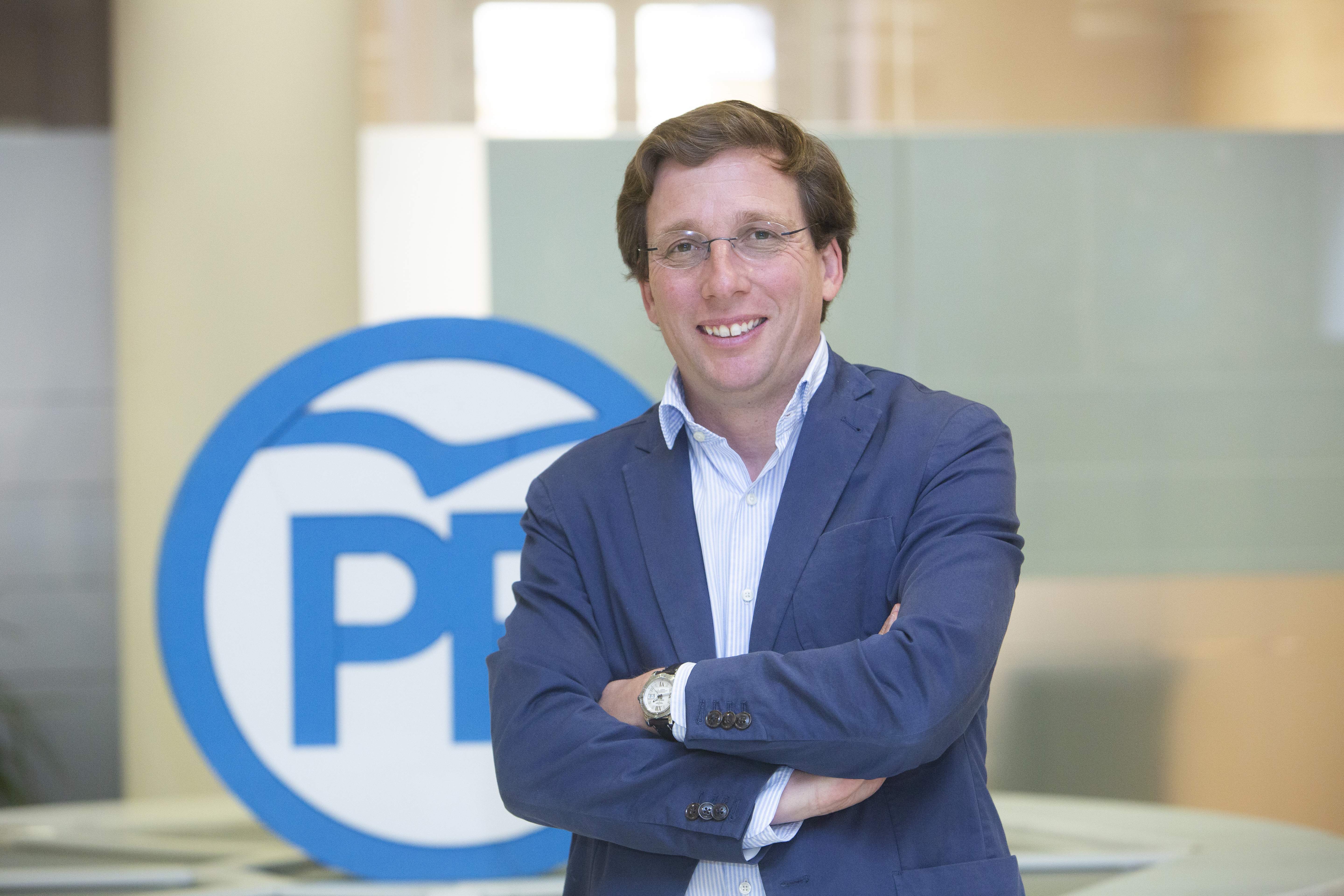 Martinez-Almeida-PP-eE.jpg