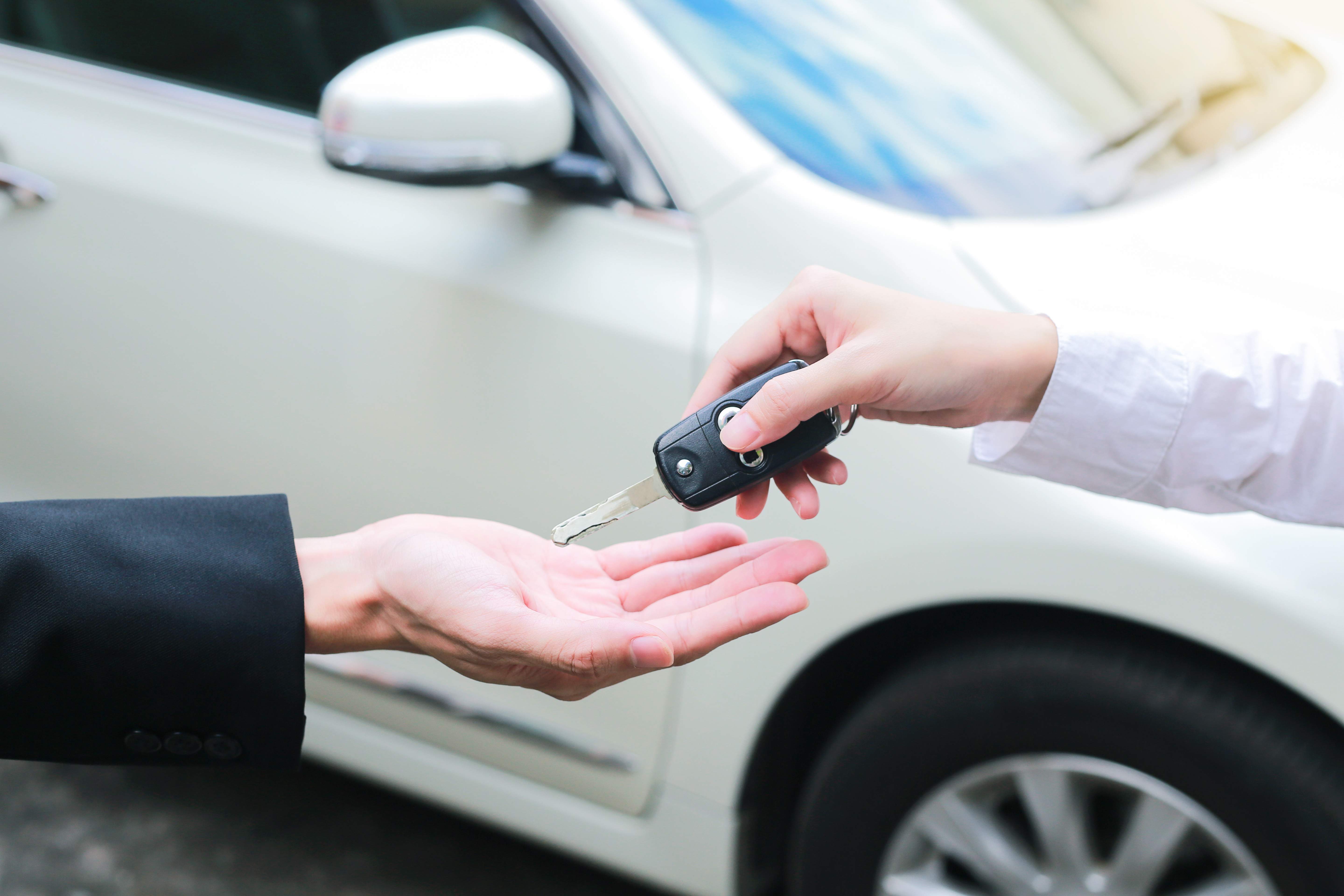 renting_coche_llave_istock.jpg
