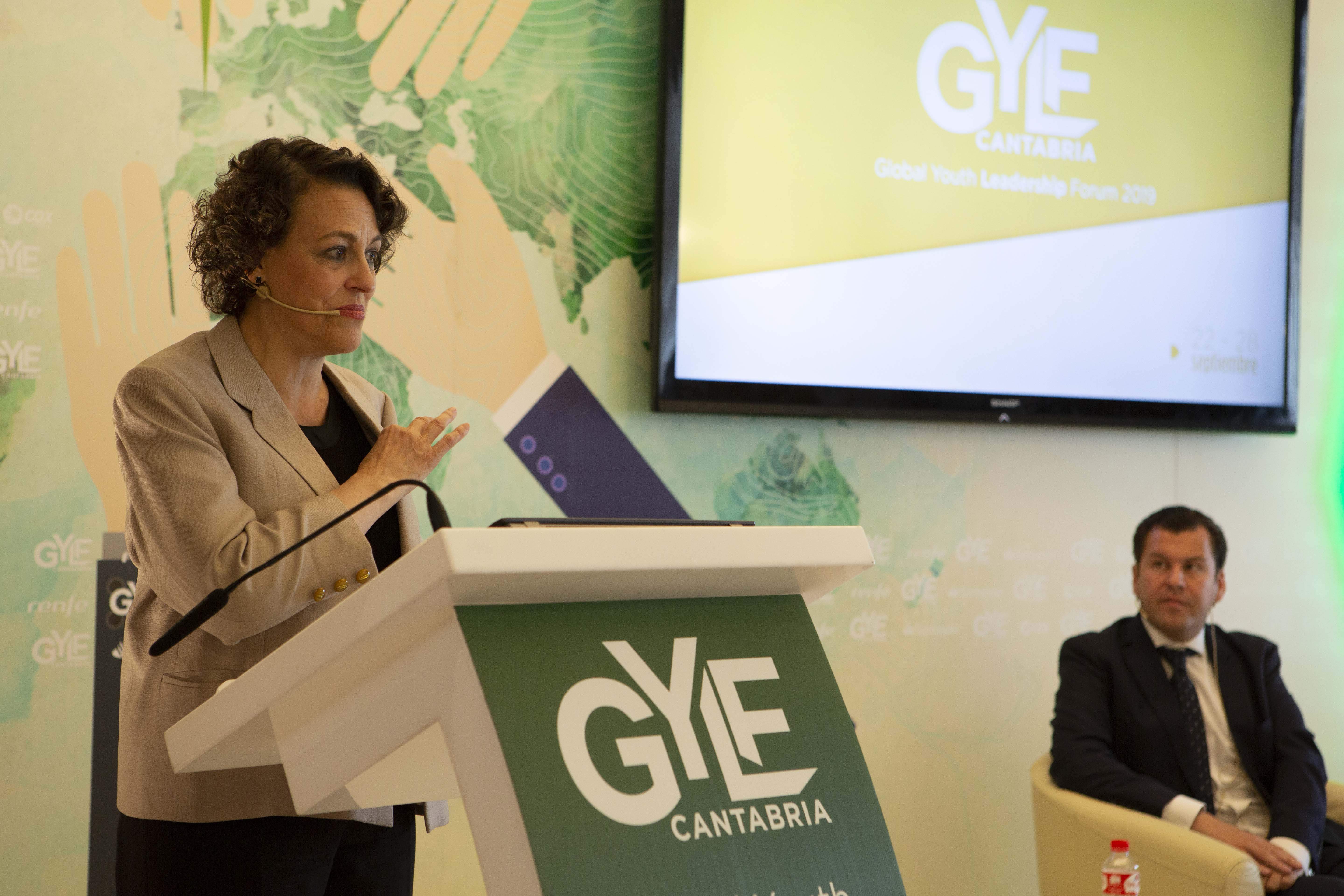 20190923-GYLF-Ponencia-Ministra-Trabajo-y-Jacobo-Pombo-fondo.jpg