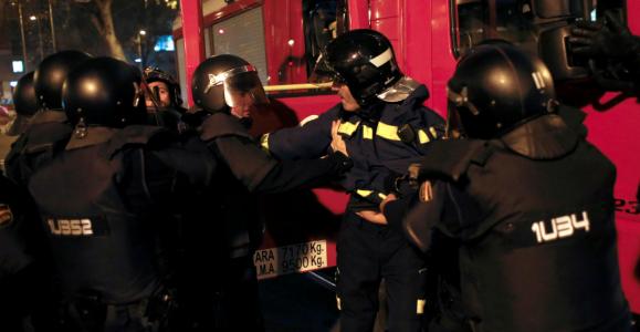 bombero-detenido-reuters.jpg