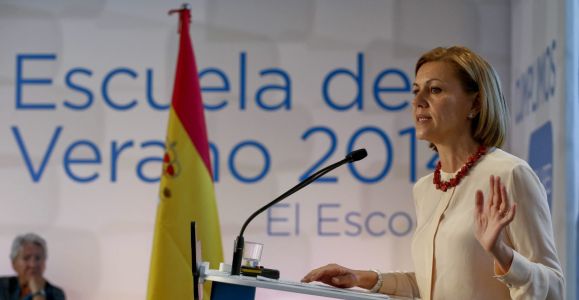 cospedal-escuela-de-verano-2014-efe.jpg