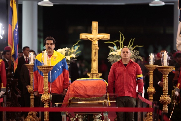 velatorio-chavez-academia-militar-reuters.jpg
