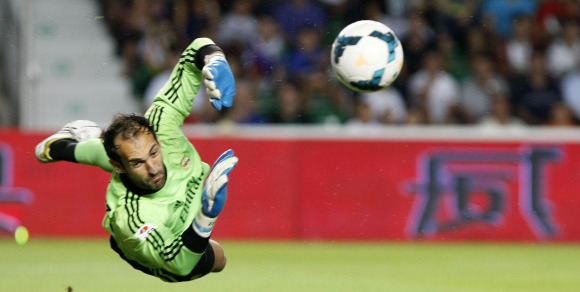 Diego-Lopez-vuela-elche-2013-efe.jpg