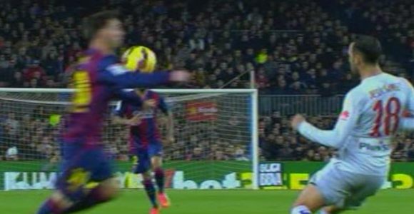 messi-mano-atletico.jpg
