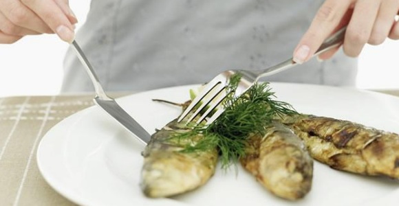 comer-pescado-getty.jpg