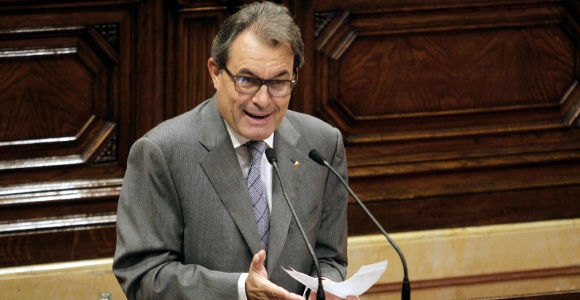 mas-parlament-efe.jpg