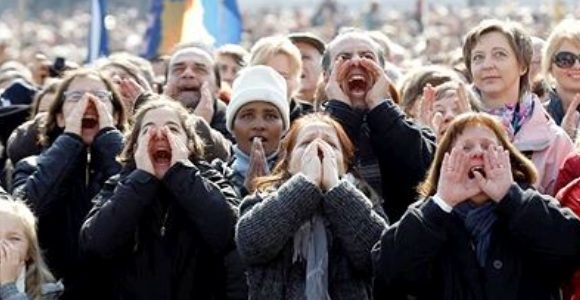 fieles-reuters.jpg