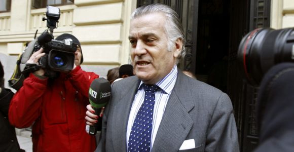 barcenas-salida-domicilio-efe.jpg