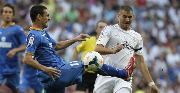 Escudero-Benzema-2013-efe.jpg