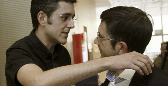 lopez-madina-efe-abrazo-8-5-.jpg
