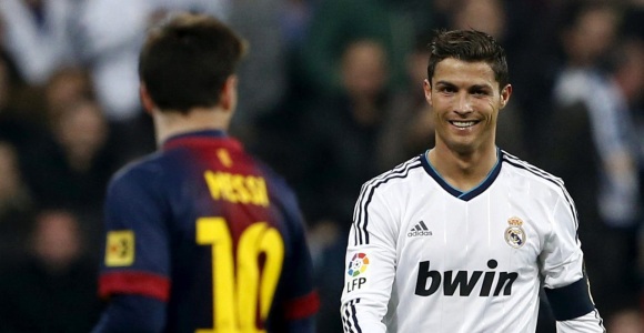 CR7-sonrie-Messi-2013-EFE.jpg