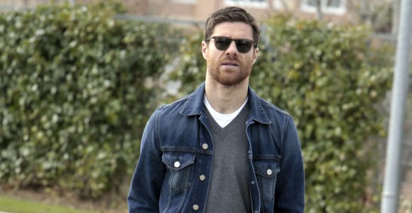 Xabi-gafas-sol-Espana-2013-efe.jpg