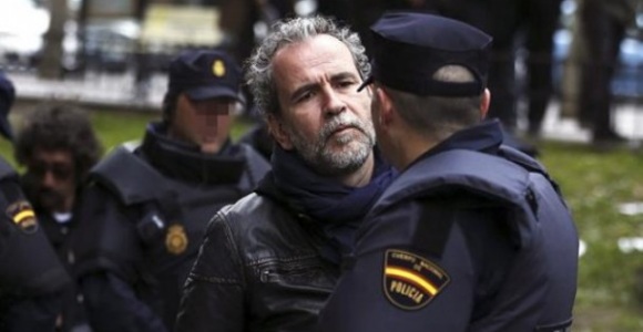 willy-toledo-policia-efe.jpg