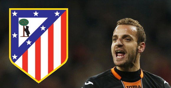Soldado-protesta-bernabeu-2013-reuters-escudo-atletico-ok.jpg