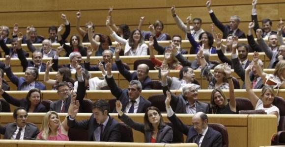 congreso-manos-alto-senado-.jpg